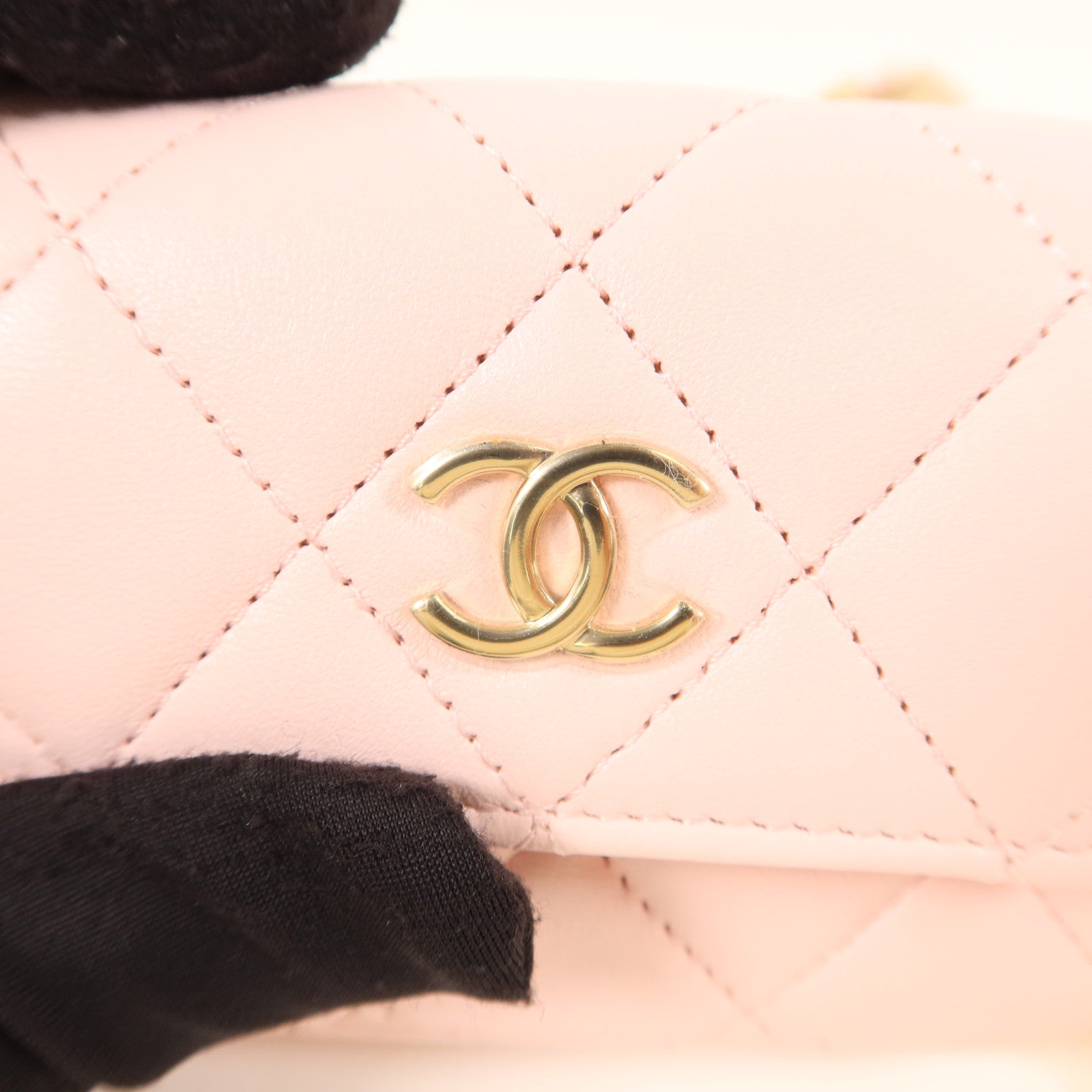 CHANEL 羊皮皮革Body Bag金扣鏈帶肩背袋
