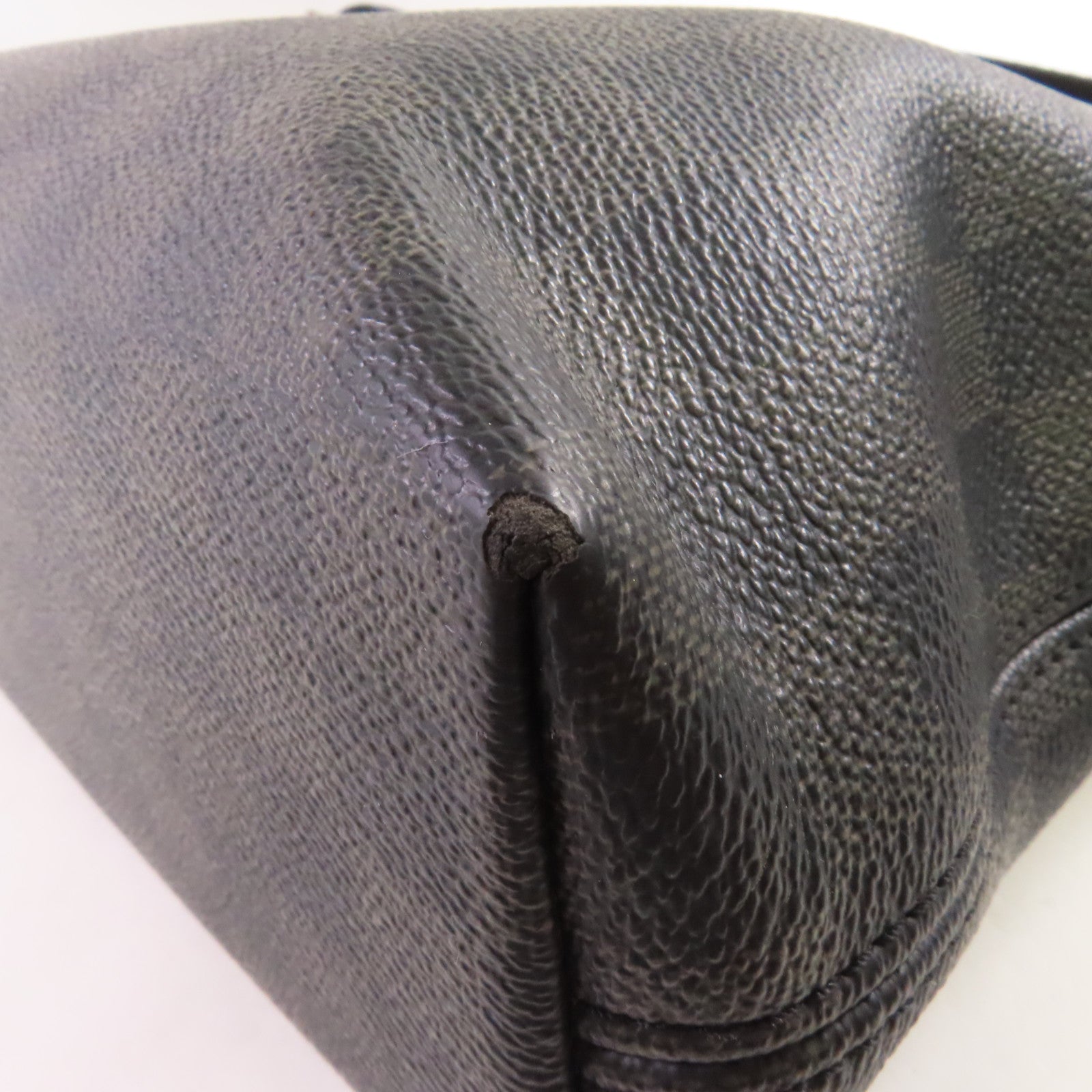LOUIS VUITTON Damier Graphite Mick MM銀扣肩背袋黑色