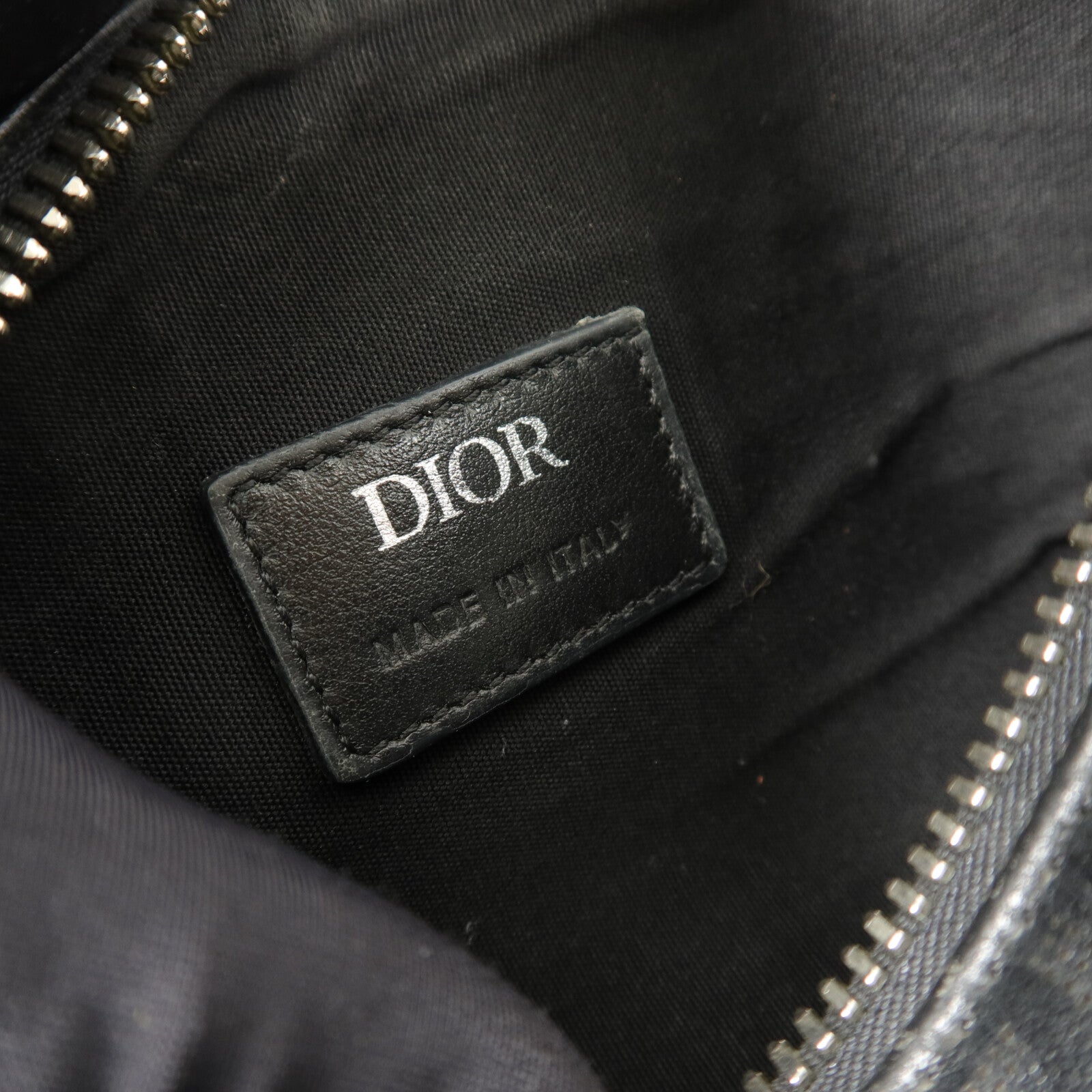 Dior 牛皮皮革Roller Messenger肩背袋
