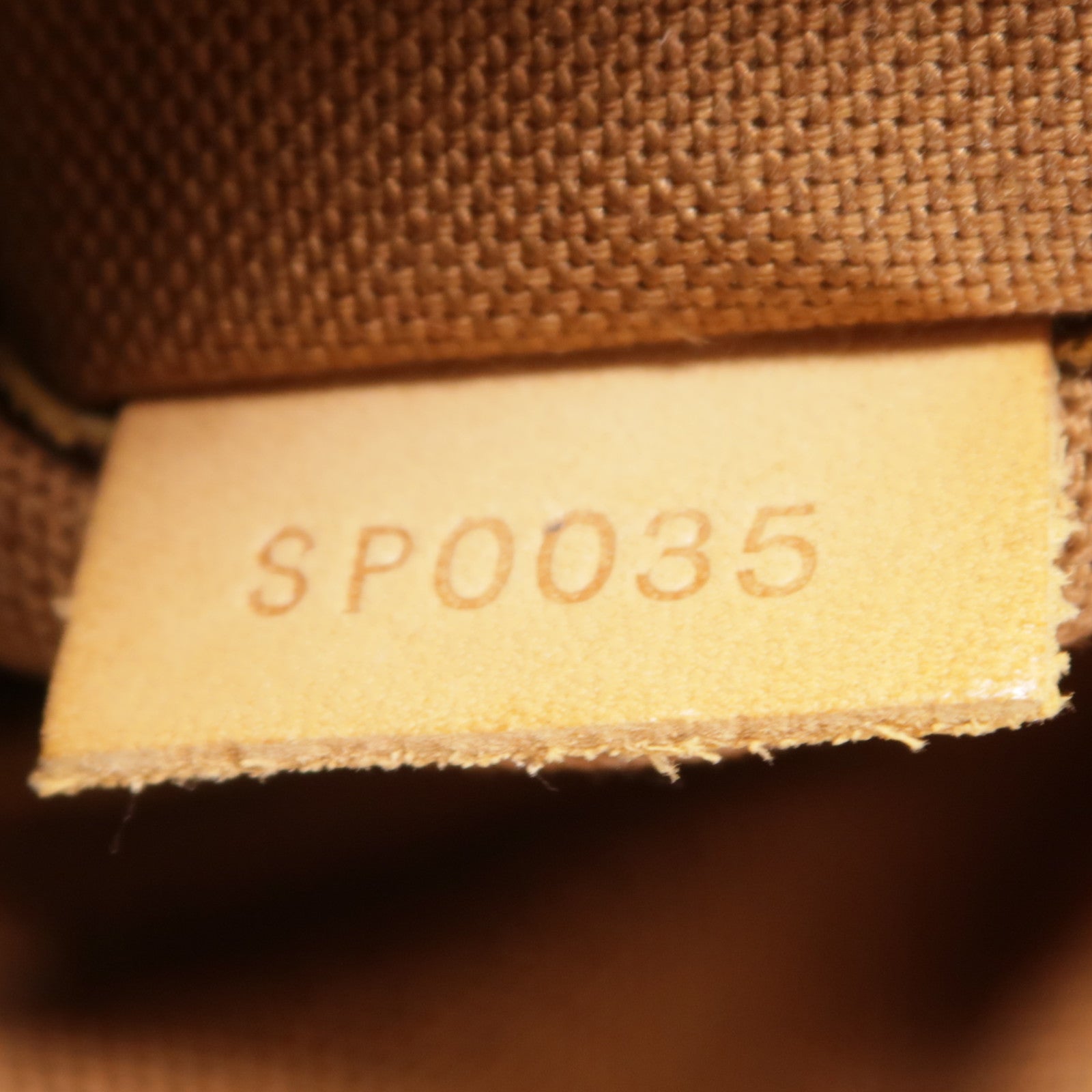 LOUIS VUITTON Monogram Batignolles Vertical金扣手挽袋棕色