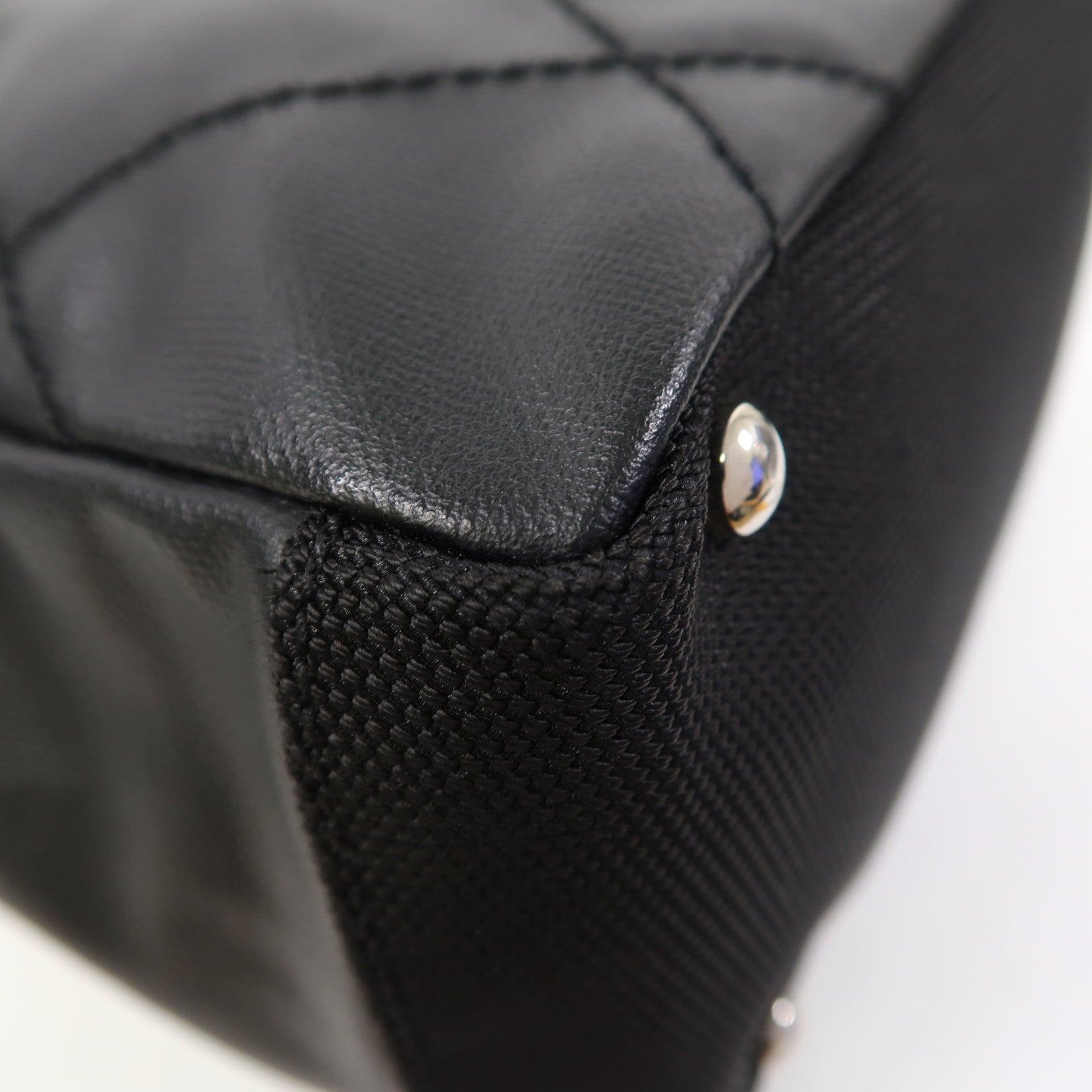 CHANEL 菱格牛皮皮革Handbag銀扣手挽袋黑色