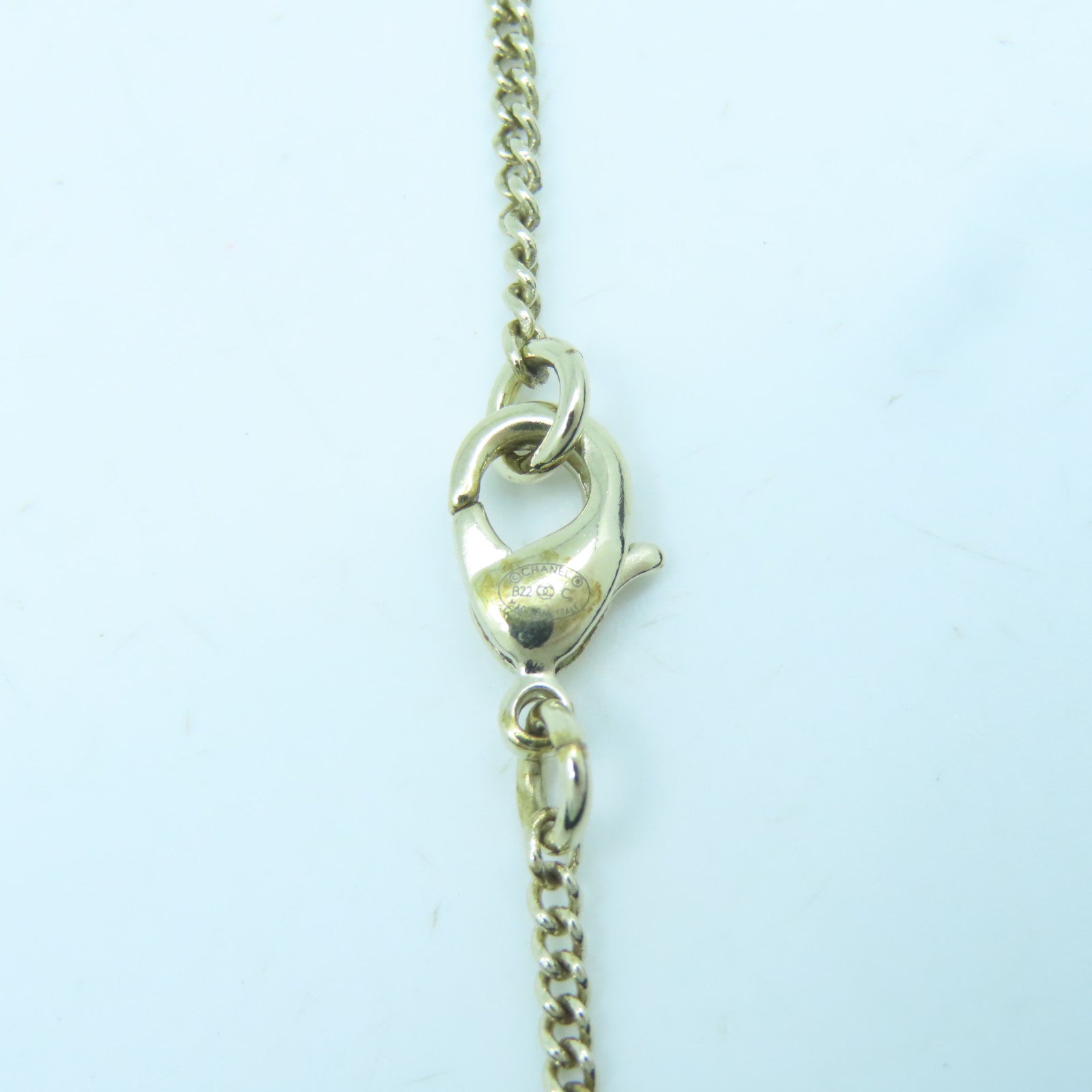 CHANEL Metal Necklace Gold Buckle Necklace Gold/White