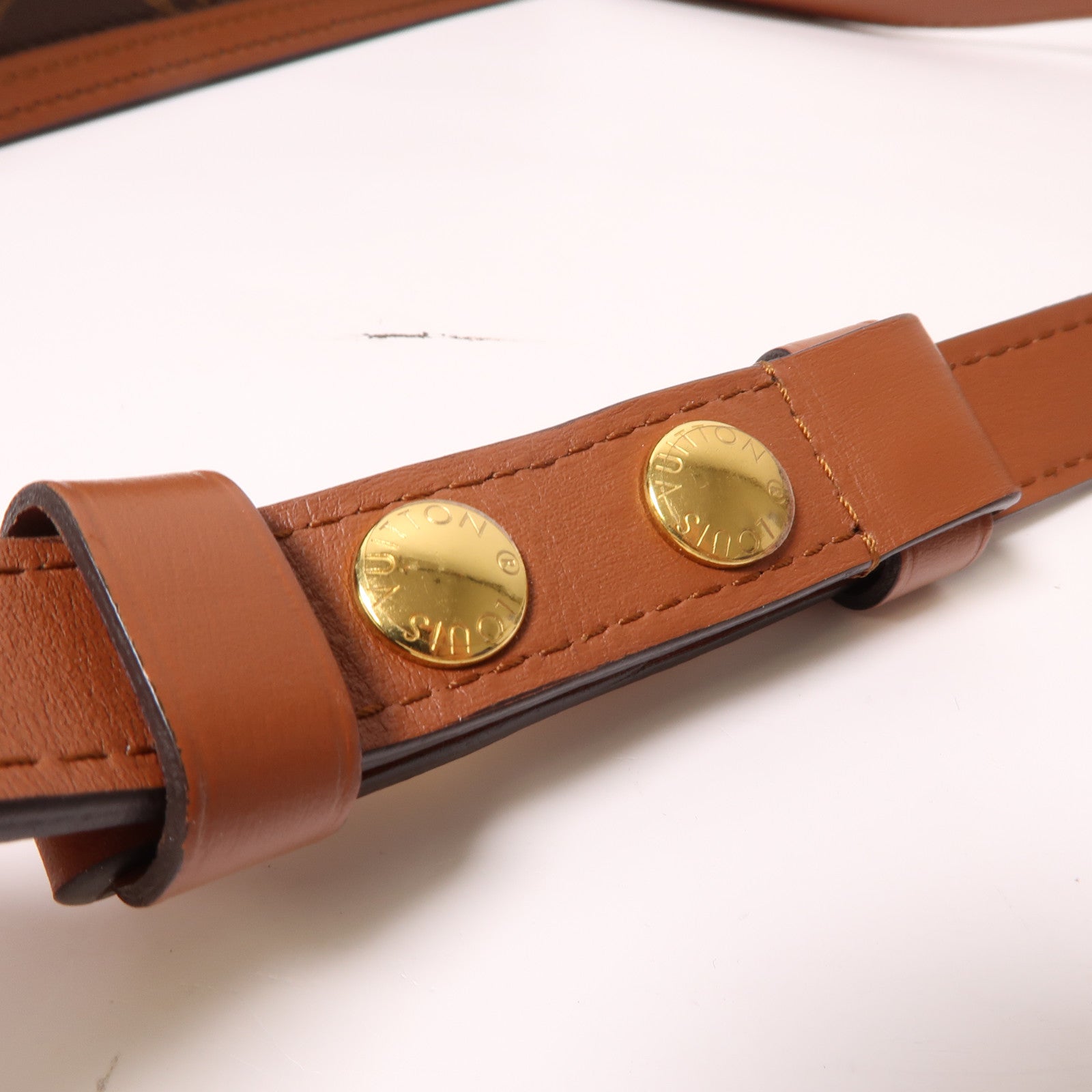 LOUIS VUITTON Monogram Reverse Mini Dauphine金扣肩背袋棕色