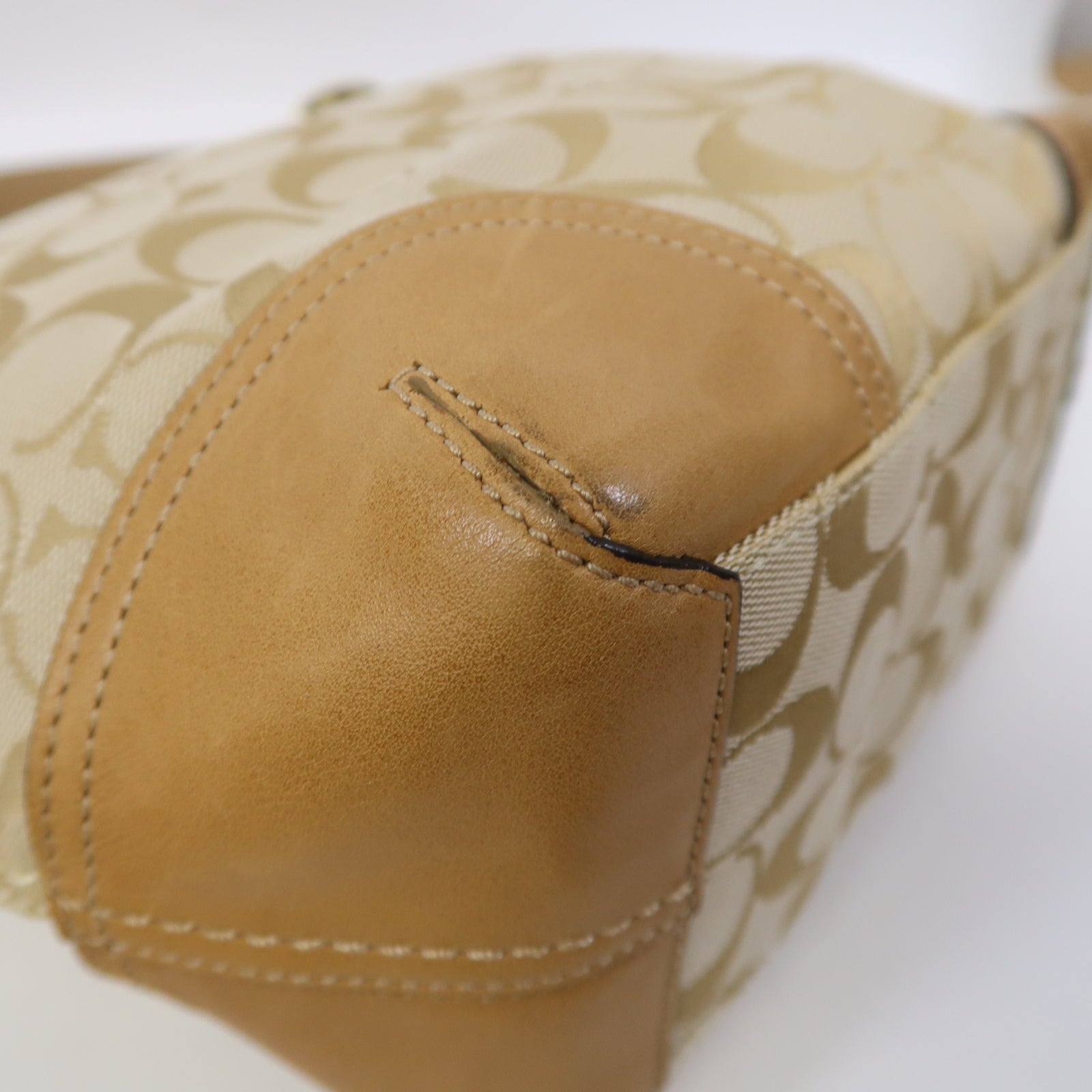 COACH 帆布Shoulder Bag金扣肩背袋啡色