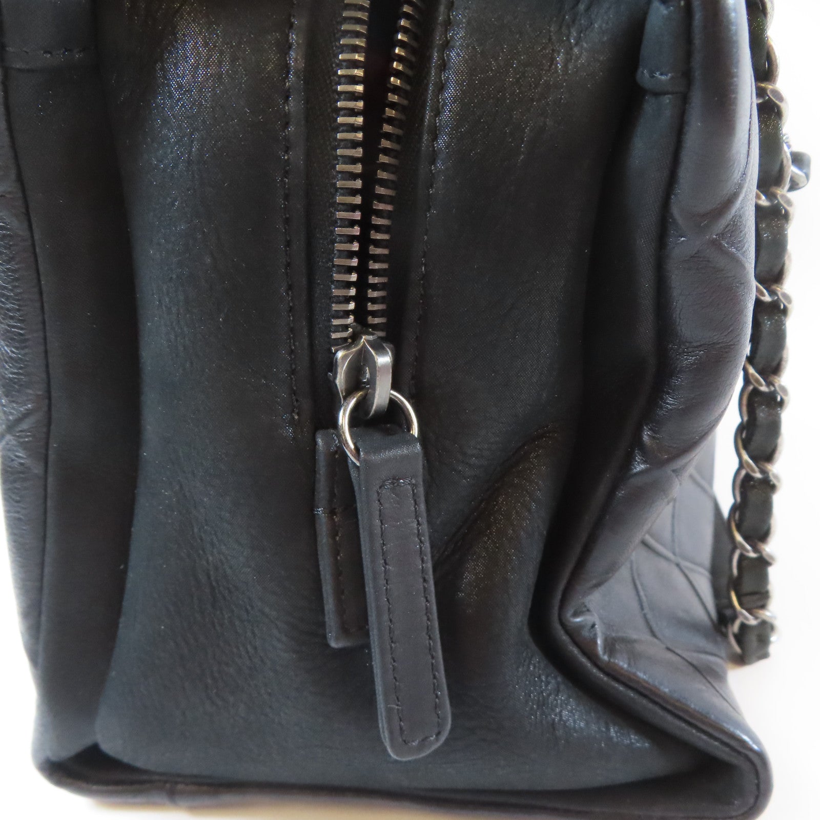 CHANEL 【激減優惠】菱格牛皮皮革Chain Shoulder黑扣鏈帶肩背袋黑色