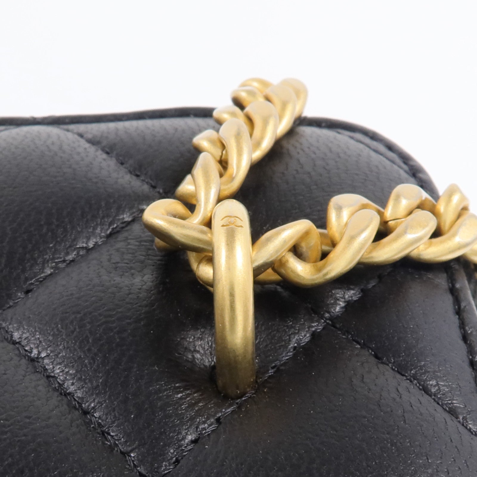 CHANEL 羊皮皮革Vanity Case金扣鏈帶肩背袋