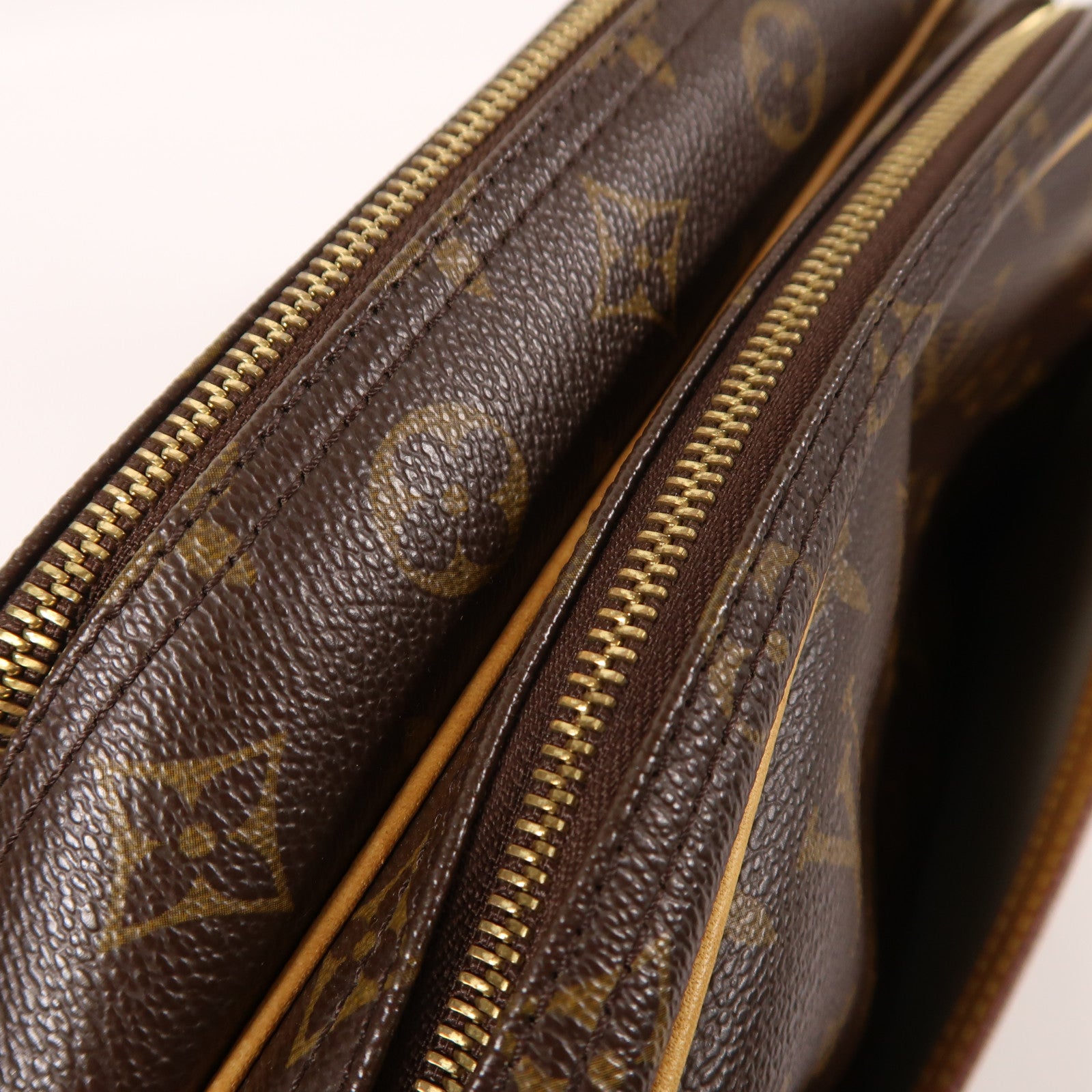LOUIS VUITTON Monogram Reporter PM金扣肩背袋棕色