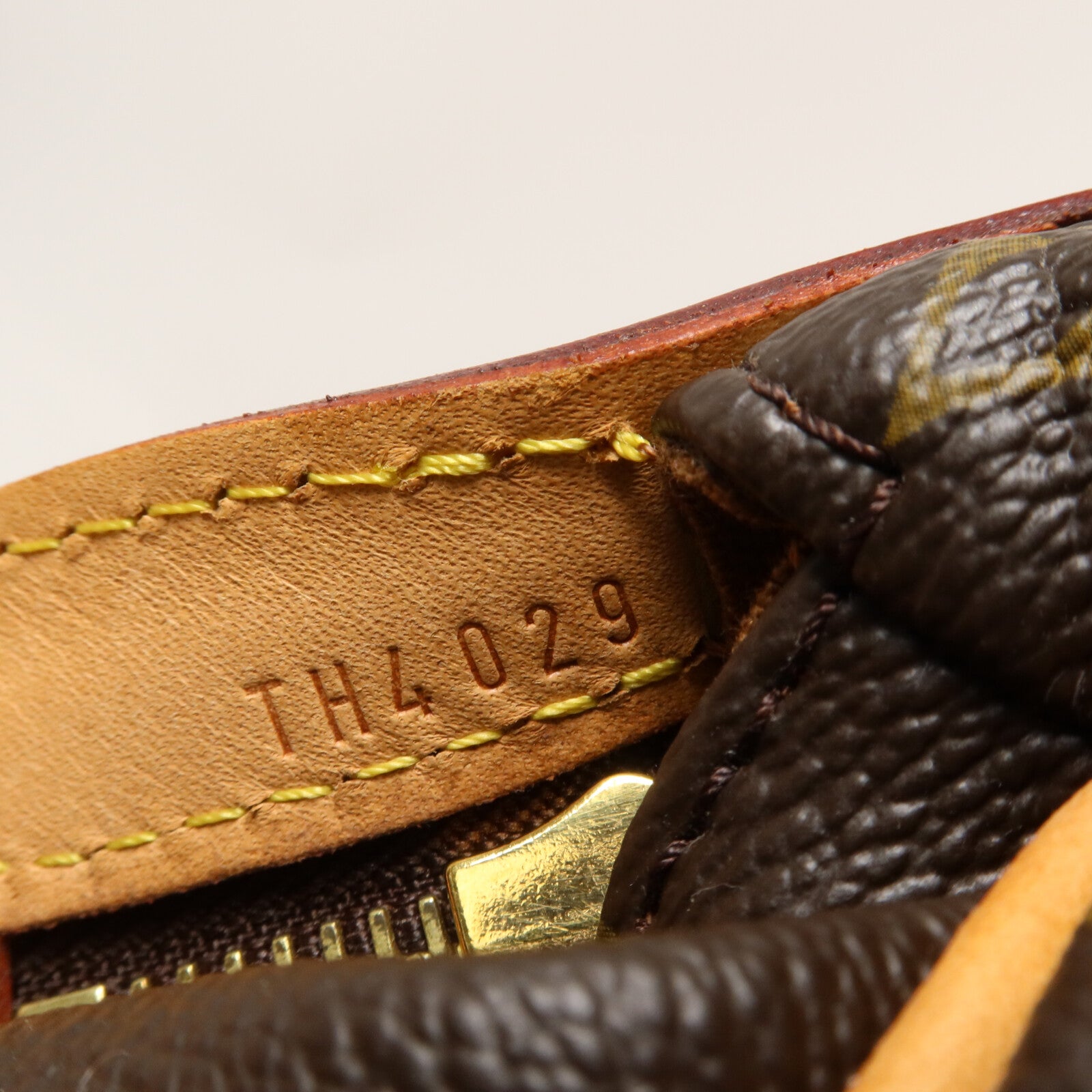LOUIS VUITTON Monogram Stresa PM肩背袋