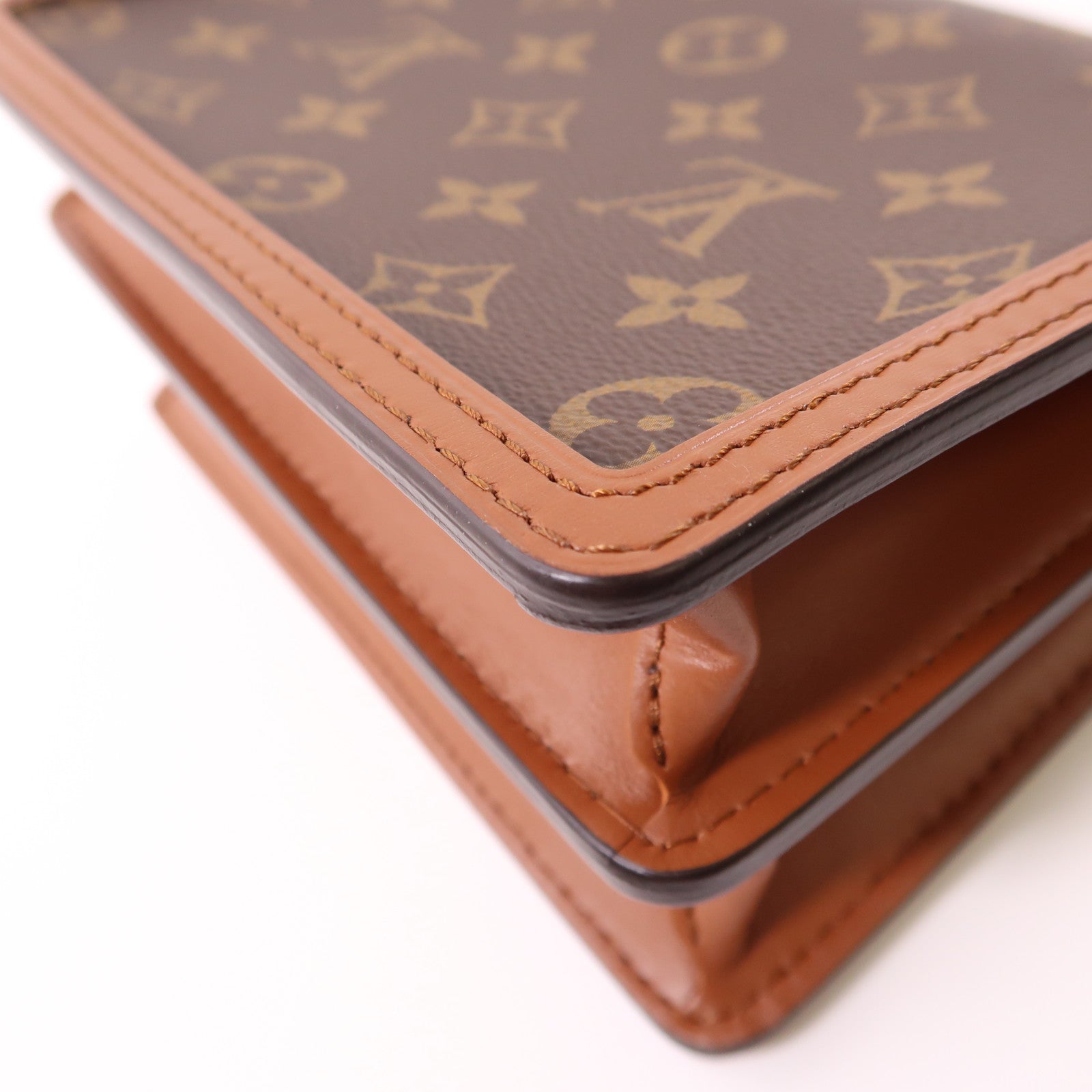 LOUIS VUITTON Monogrqam Reverse Mini Dauphine肩背袋棕色