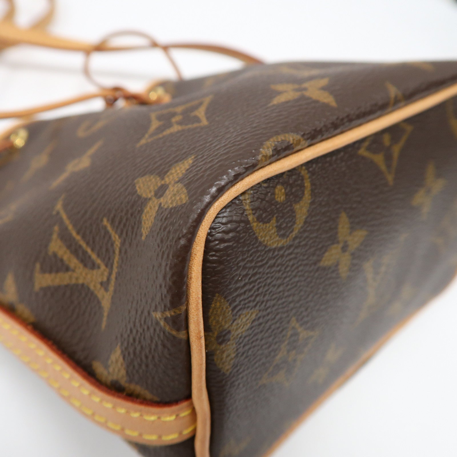 LOUIS VUITTON Monogram Neo Nano金扣肩背袋啡色