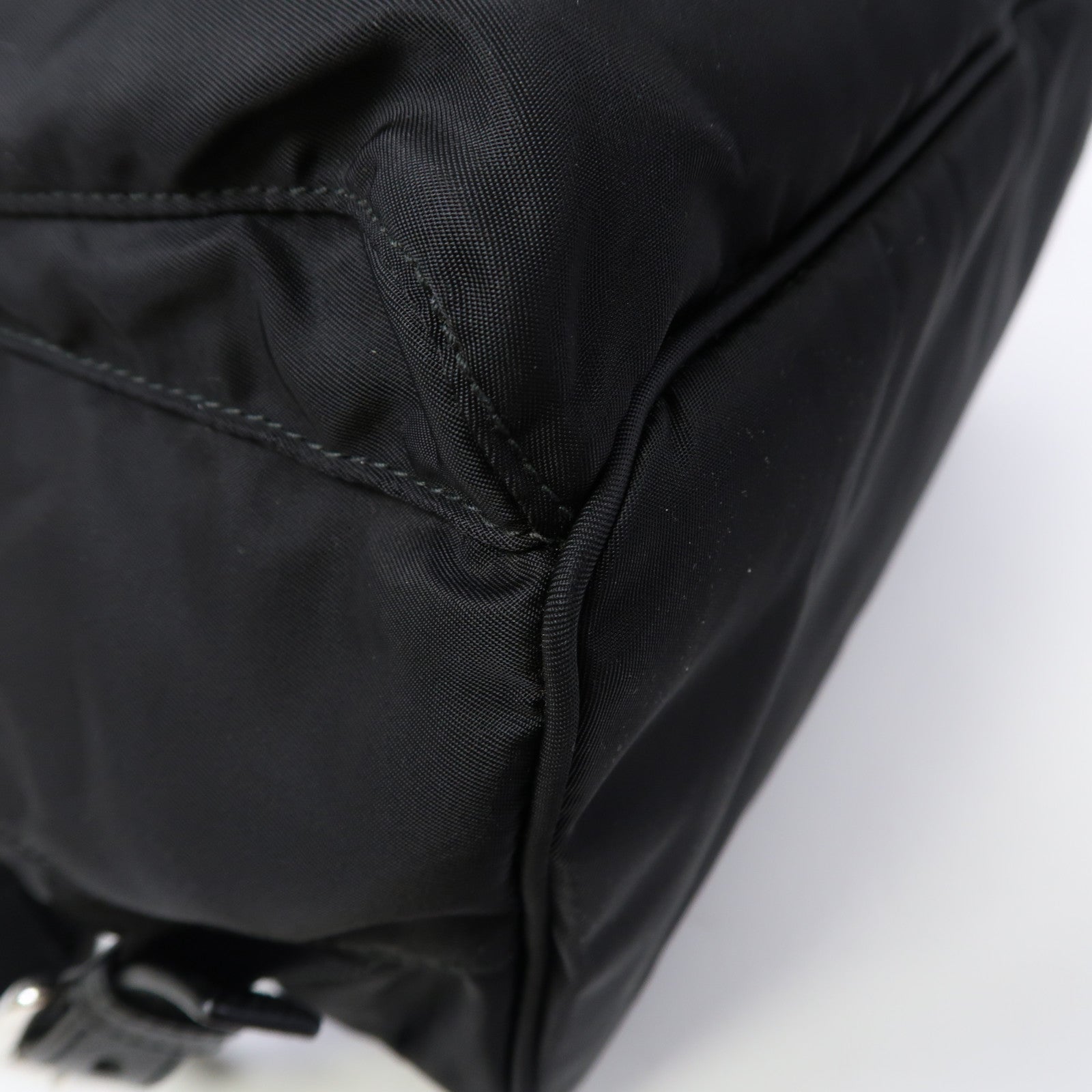 PRADA 尼龍Backpack銀扣背包黑色