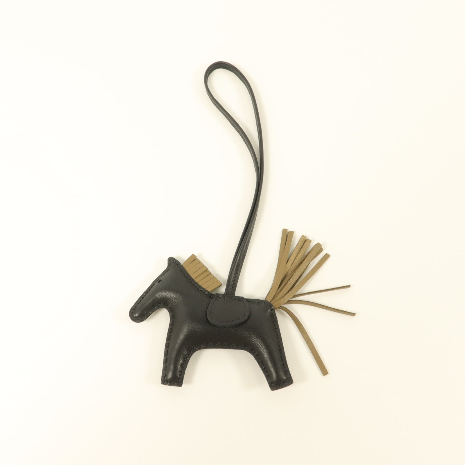 HERMES 【激減優惠】Milo皮革Rodeo PM掛飾Noir