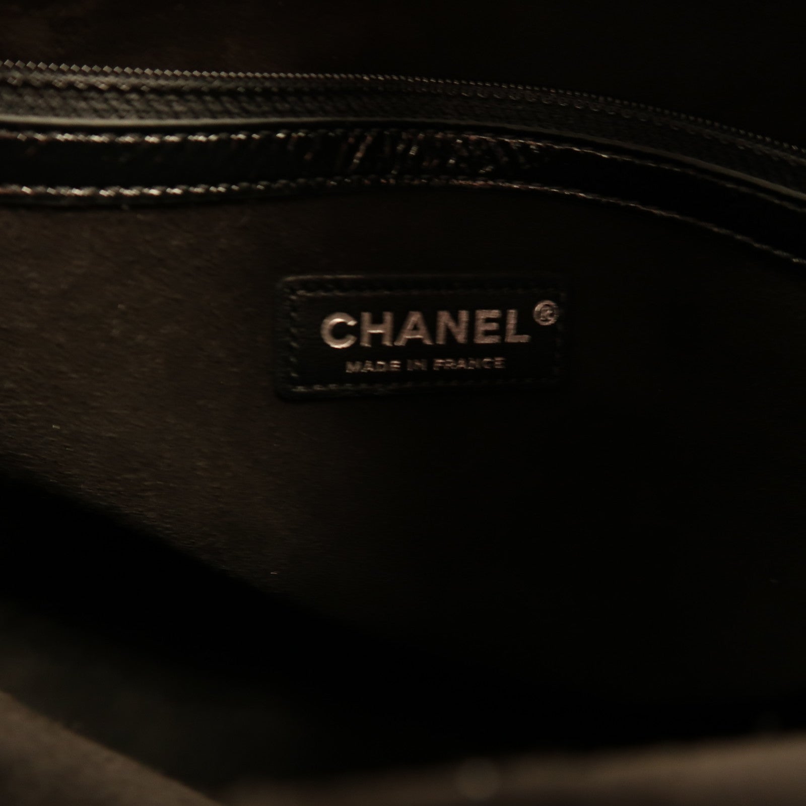 CHANEL 牛皮皮革Totebag銀扣鏈帶肩背袋黑色