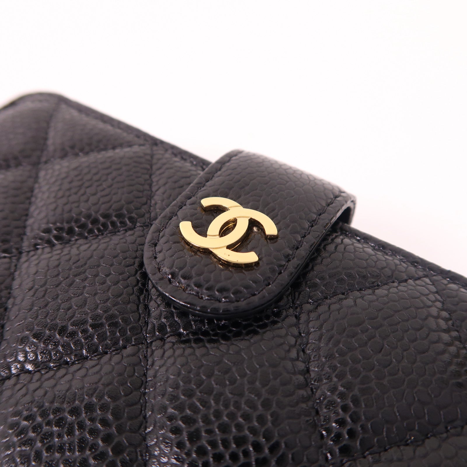 CHANEL 牛皮皮革Fold Wallet金扣錢包