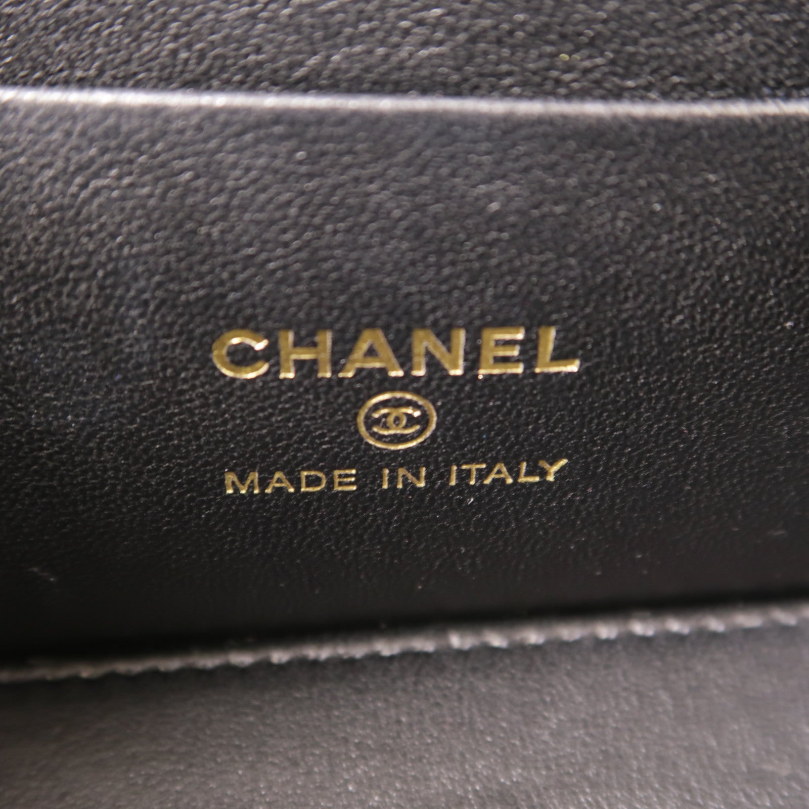 CHANEL 牛皮皮革Vanity Bag金扣鏈帶肩背袋