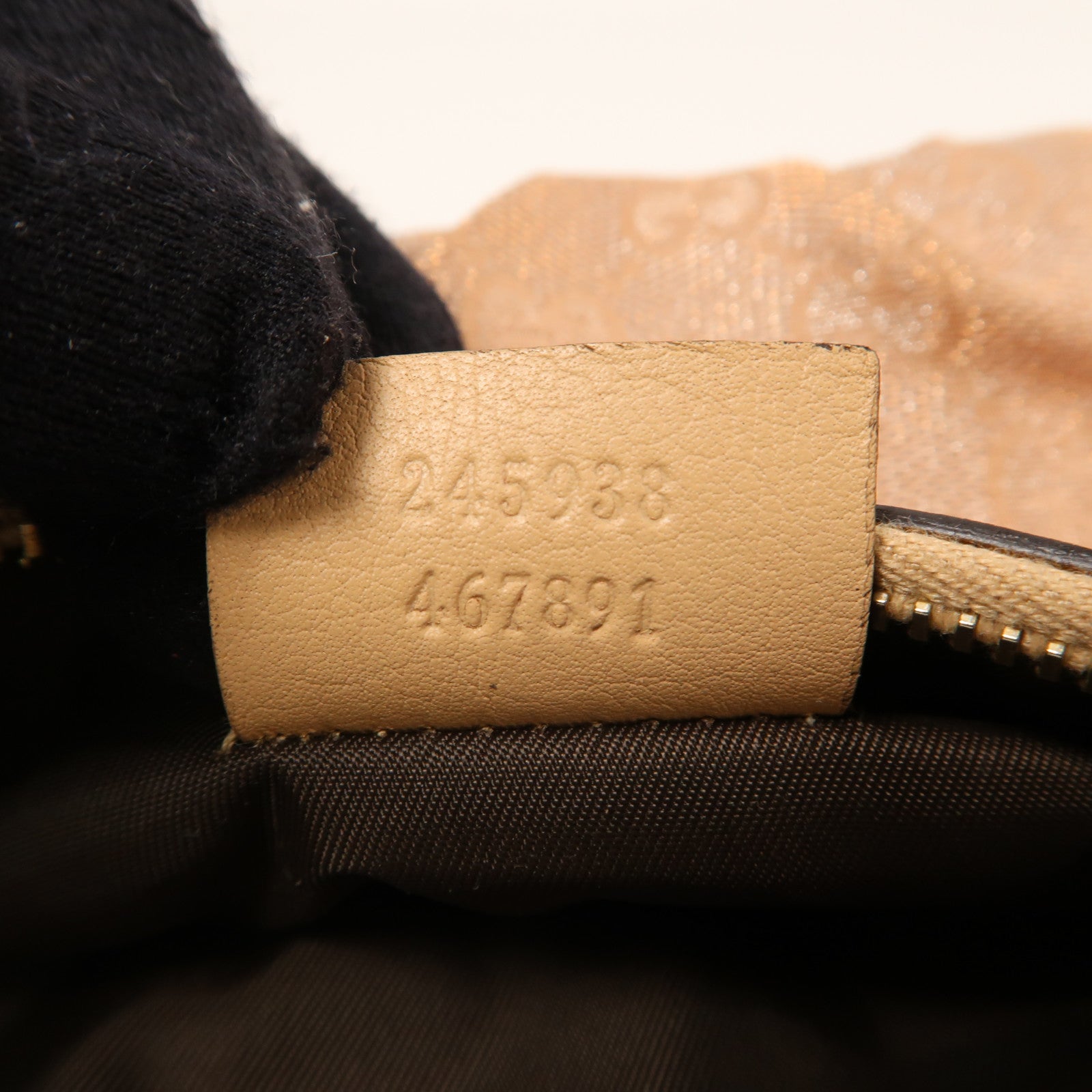 GUCCI 帆布Pouch金扣手挽袋粉紅色