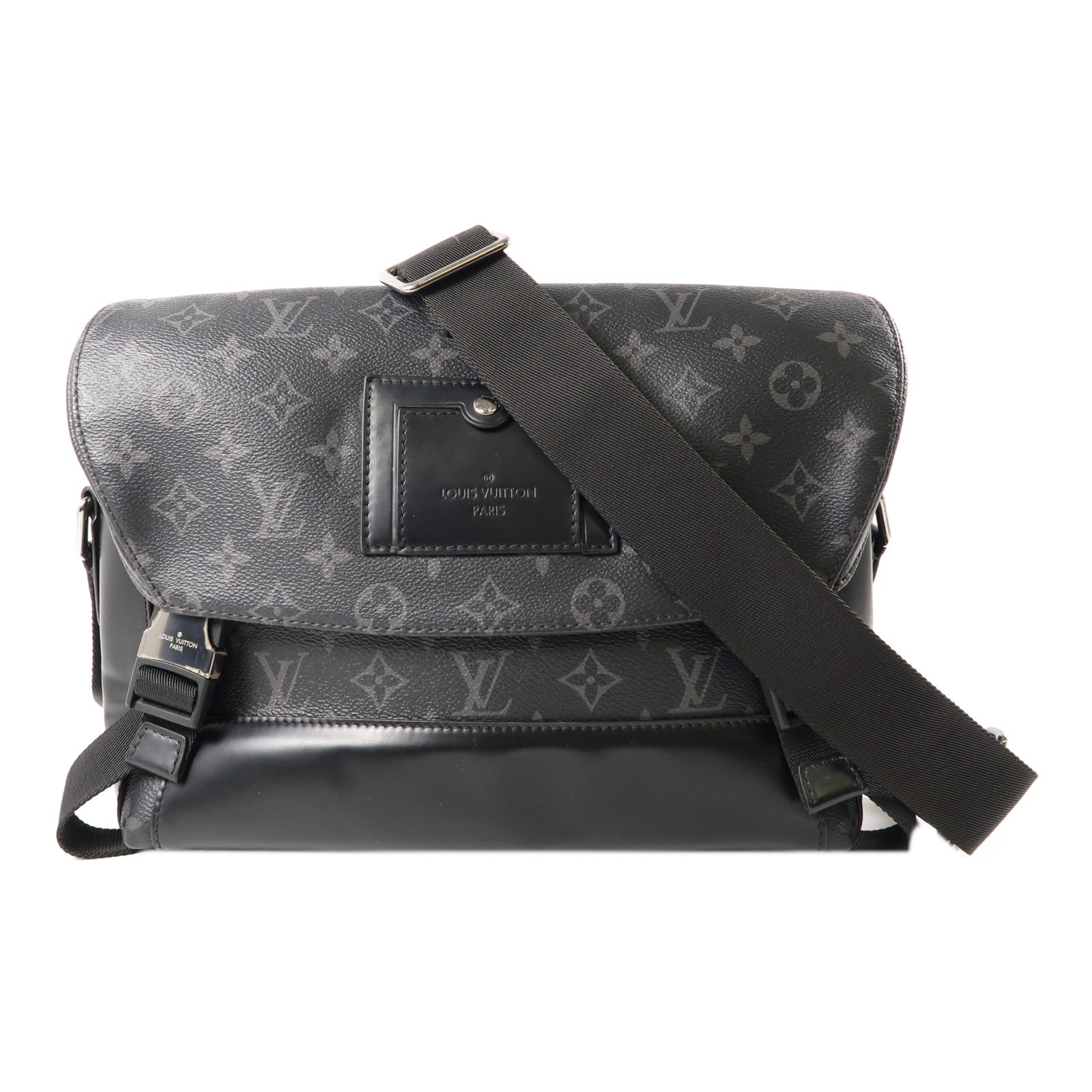LOUIS VUITTON Monogram Eclipse Messenger PM Voyager銀扣肩背袋黑色