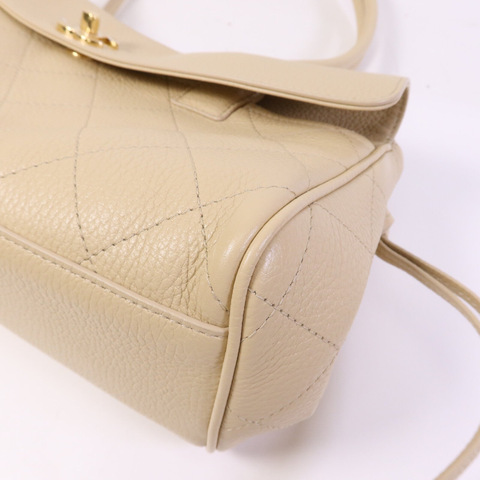 CHANEL 牛皮皮革26S金扣肩背袋