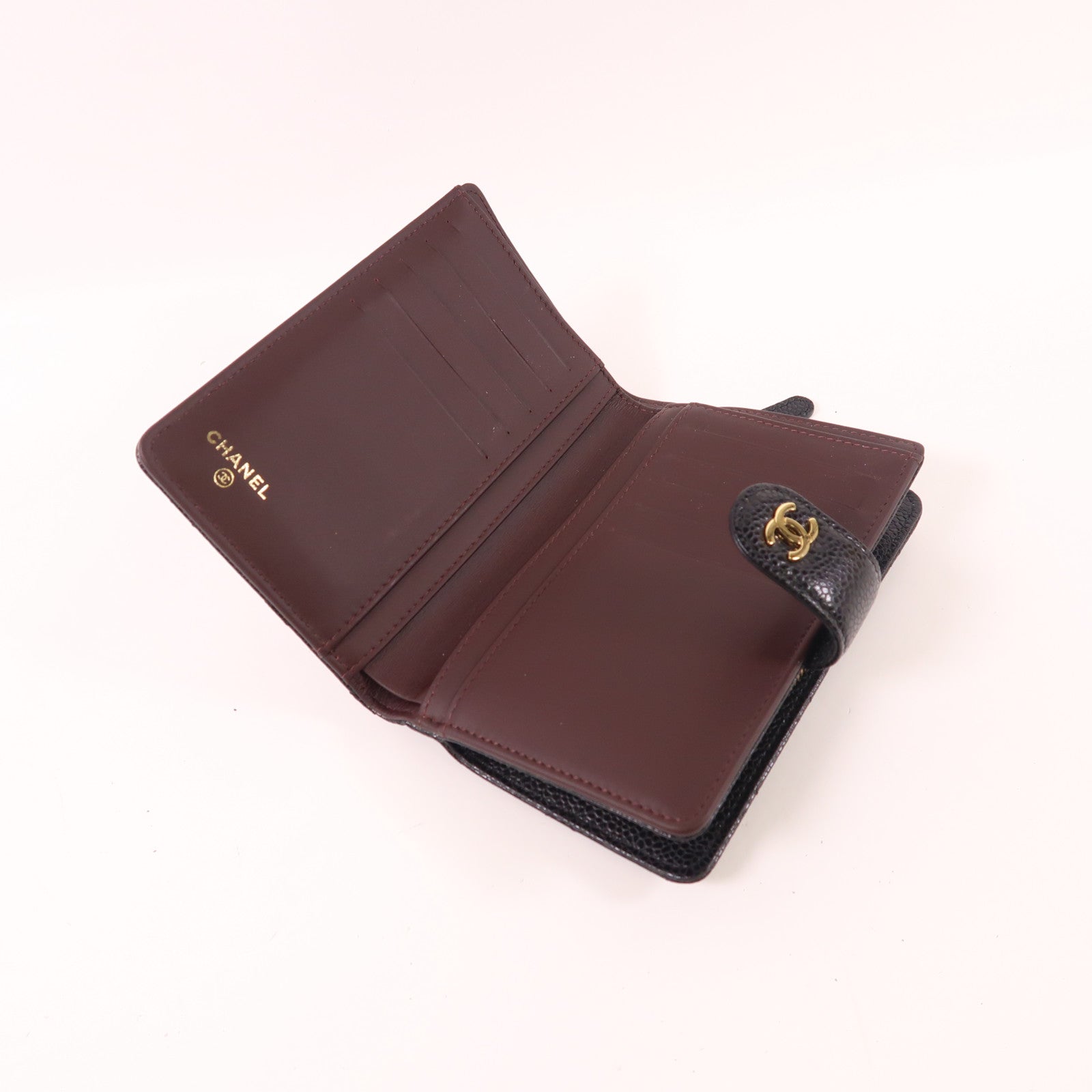 CHANEL 牛皮皮革Fold Wallet金扣錢包