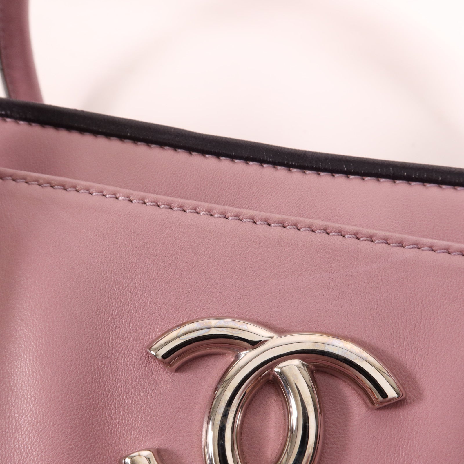 CHANEL 羊皮皮革Tote Bag銀扣手挽袋