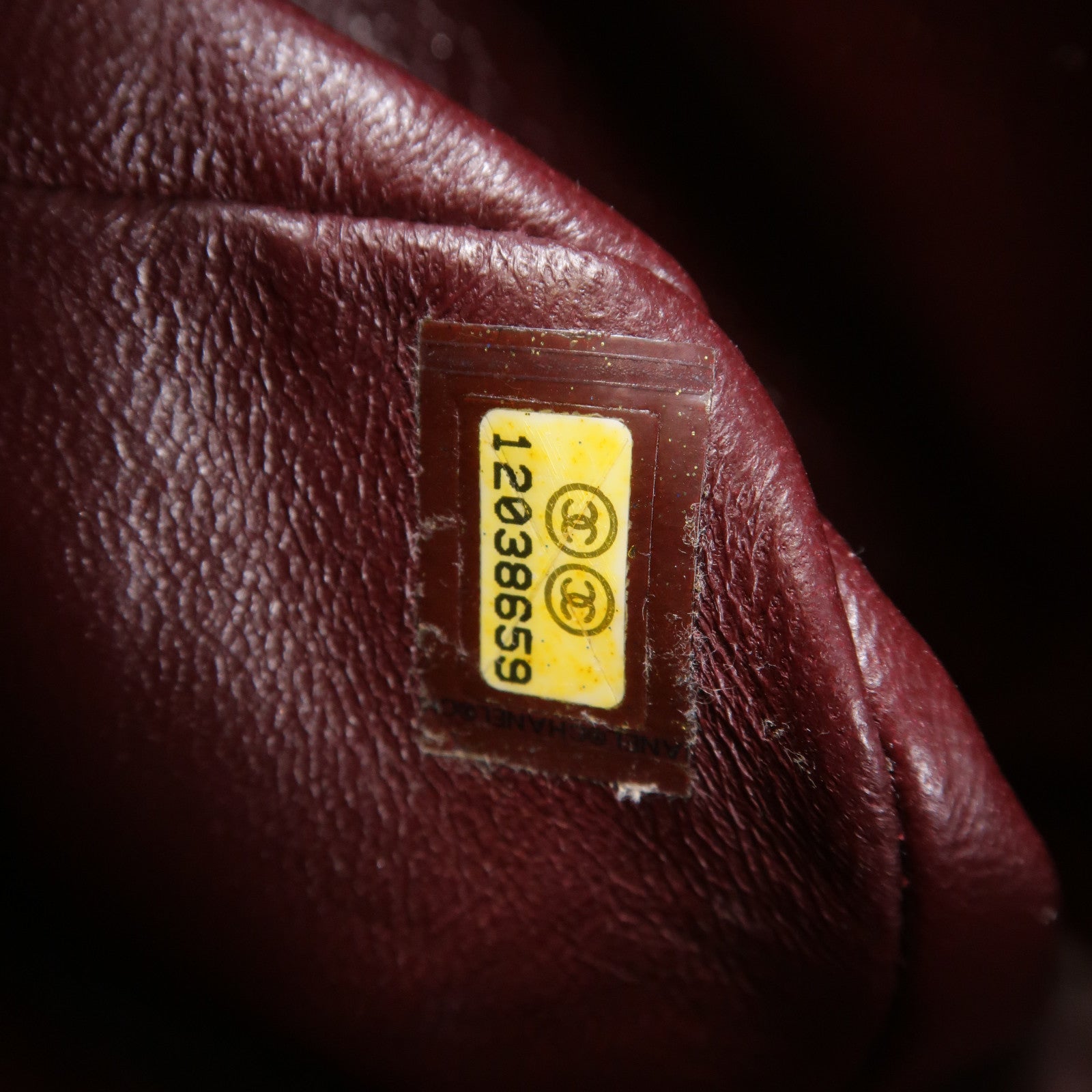 CHANEL 菱格漆皮皮革Classic銀扣肩背袋黑色