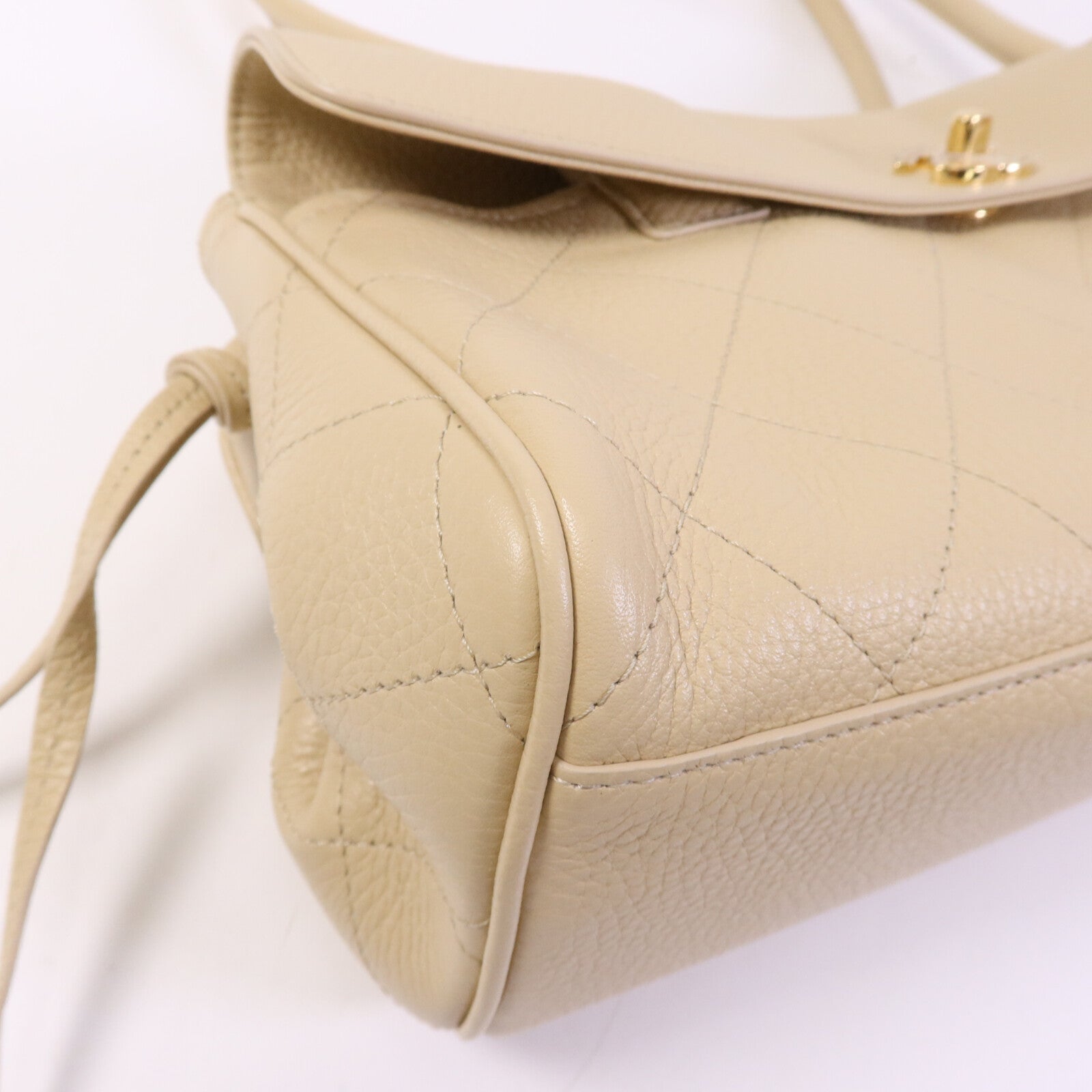 CHANEL 牛皮皮革26S金扣肩背袋