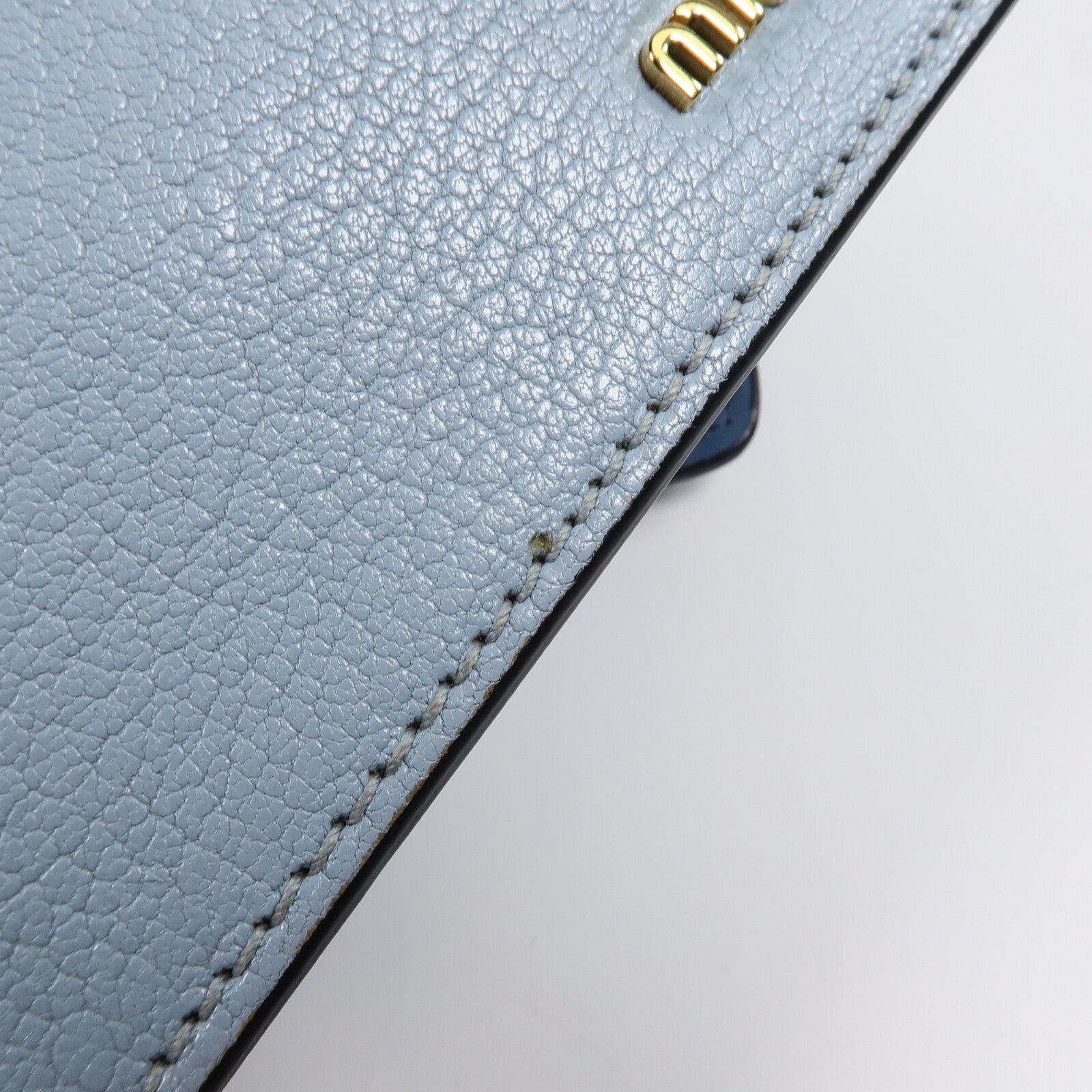 Miu Miu 牛皮皮革Miu Lady肩背袋