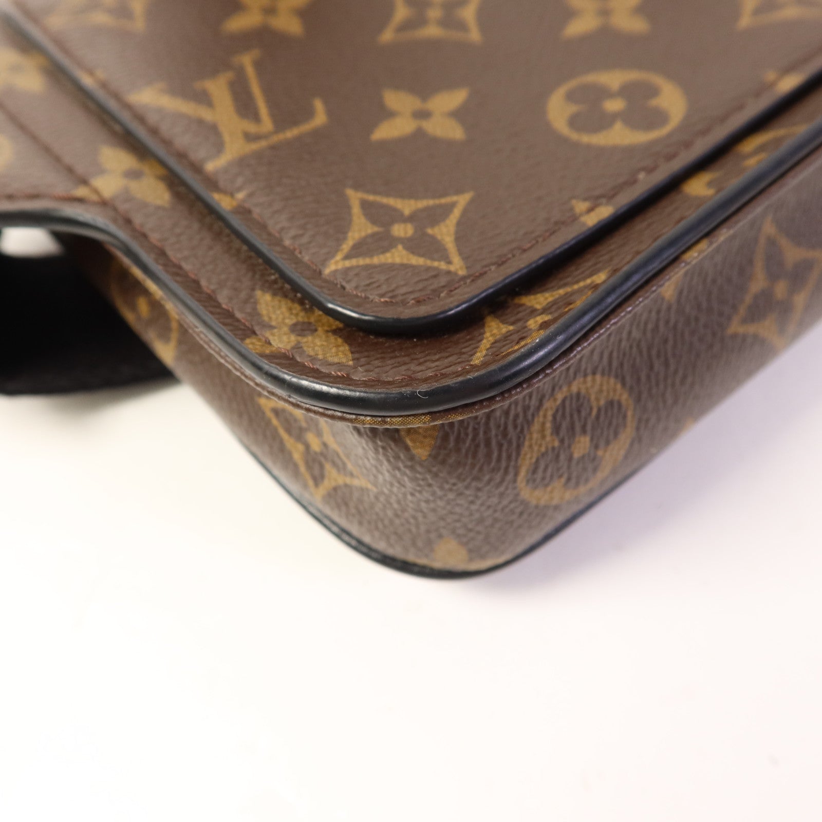 LOUIS VUITTON Monogram Macassar S Lock Sling Bag肩背袋