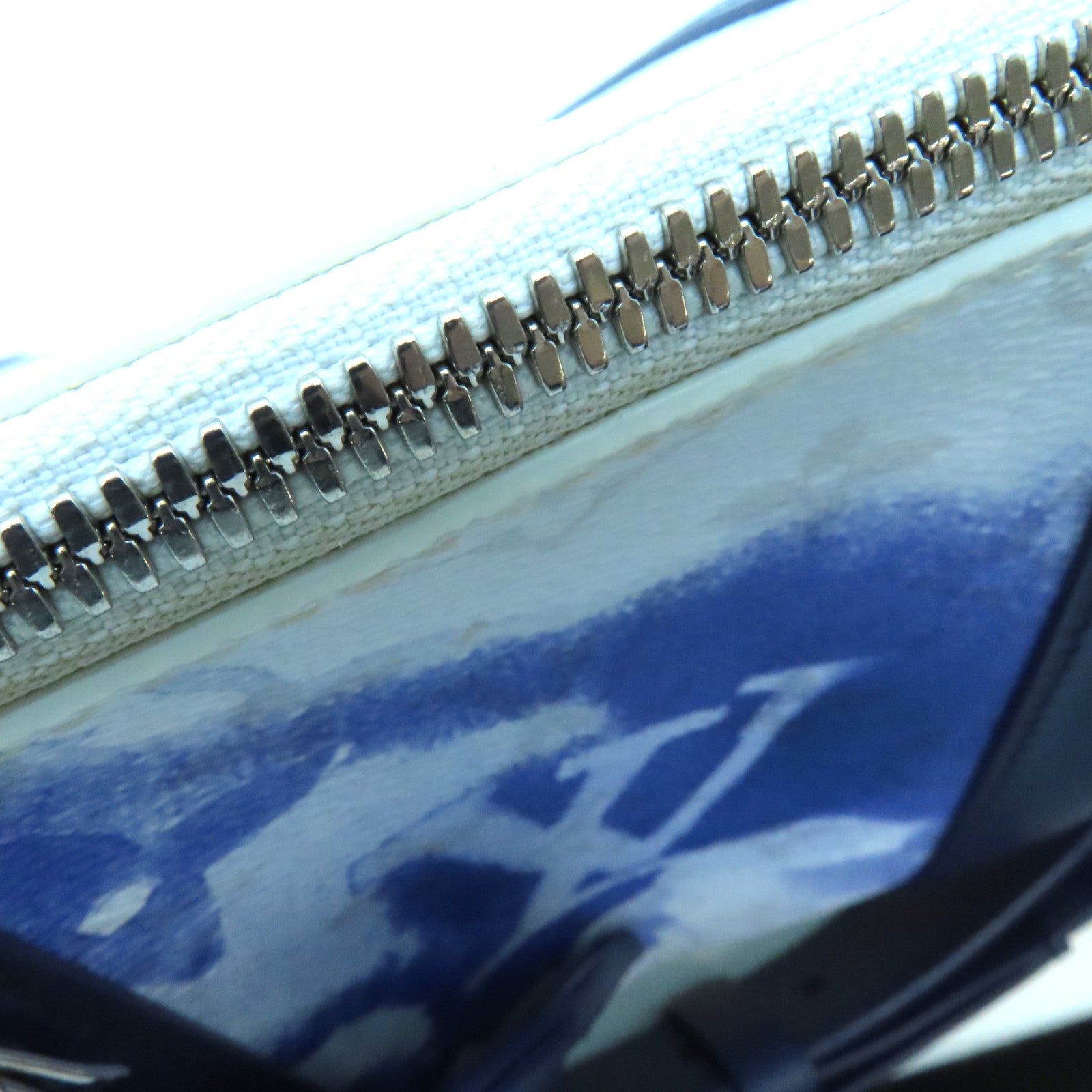 LOUIS VUITTON 【激減優惠】Monogram Watercolor Blue City Keepall銀扣肩背袋白色/藍色