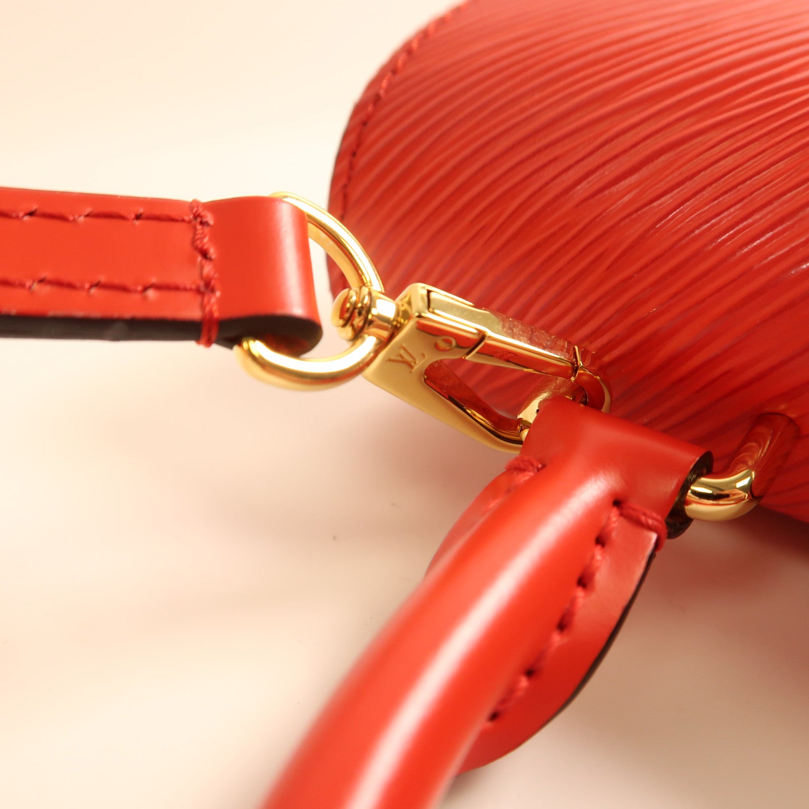 LOUIS VUITTON Epi Locky BB金扣手挽肩背兩用袋