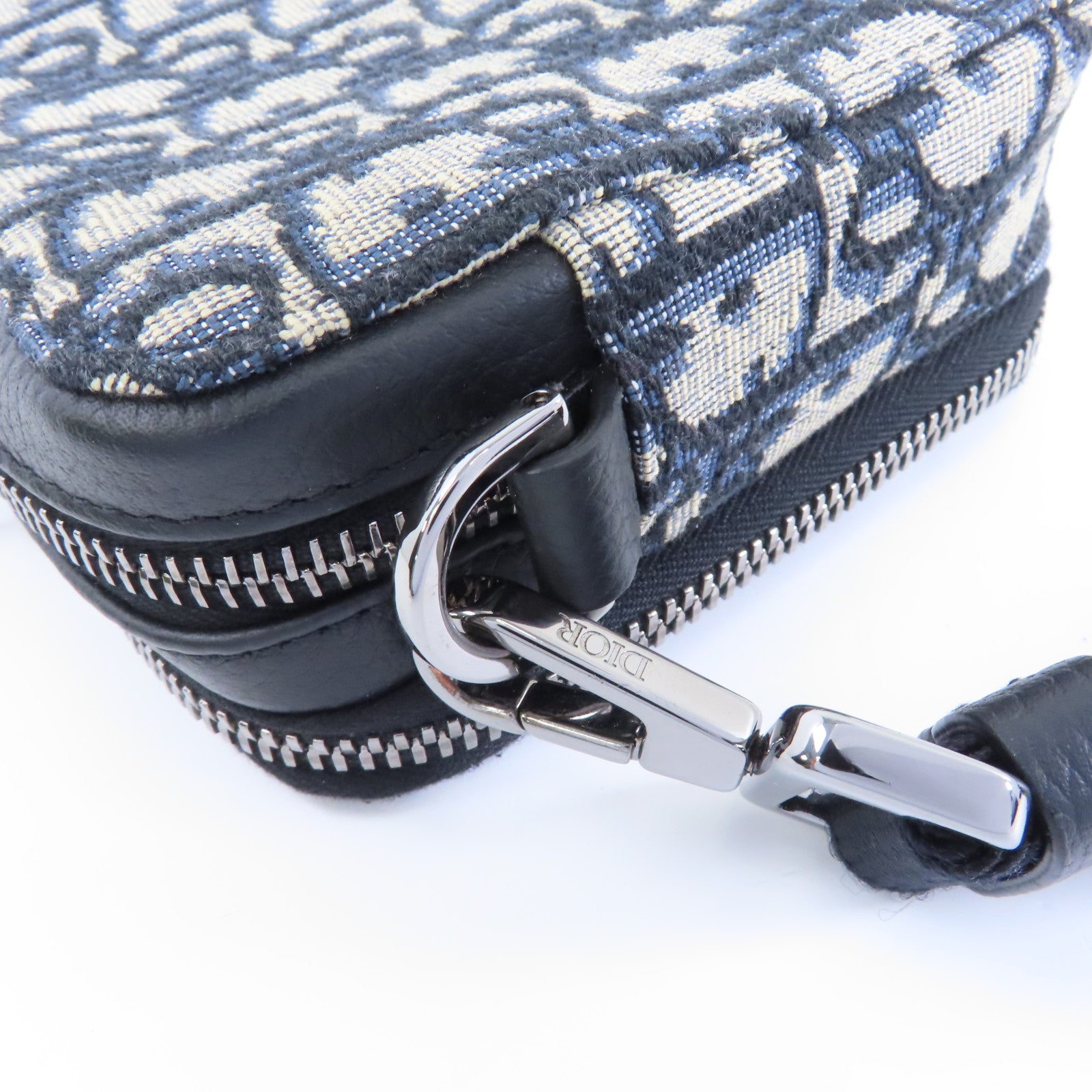 Dior 帆布Zipped Pouch With Strap銀扣肩背袋藍色