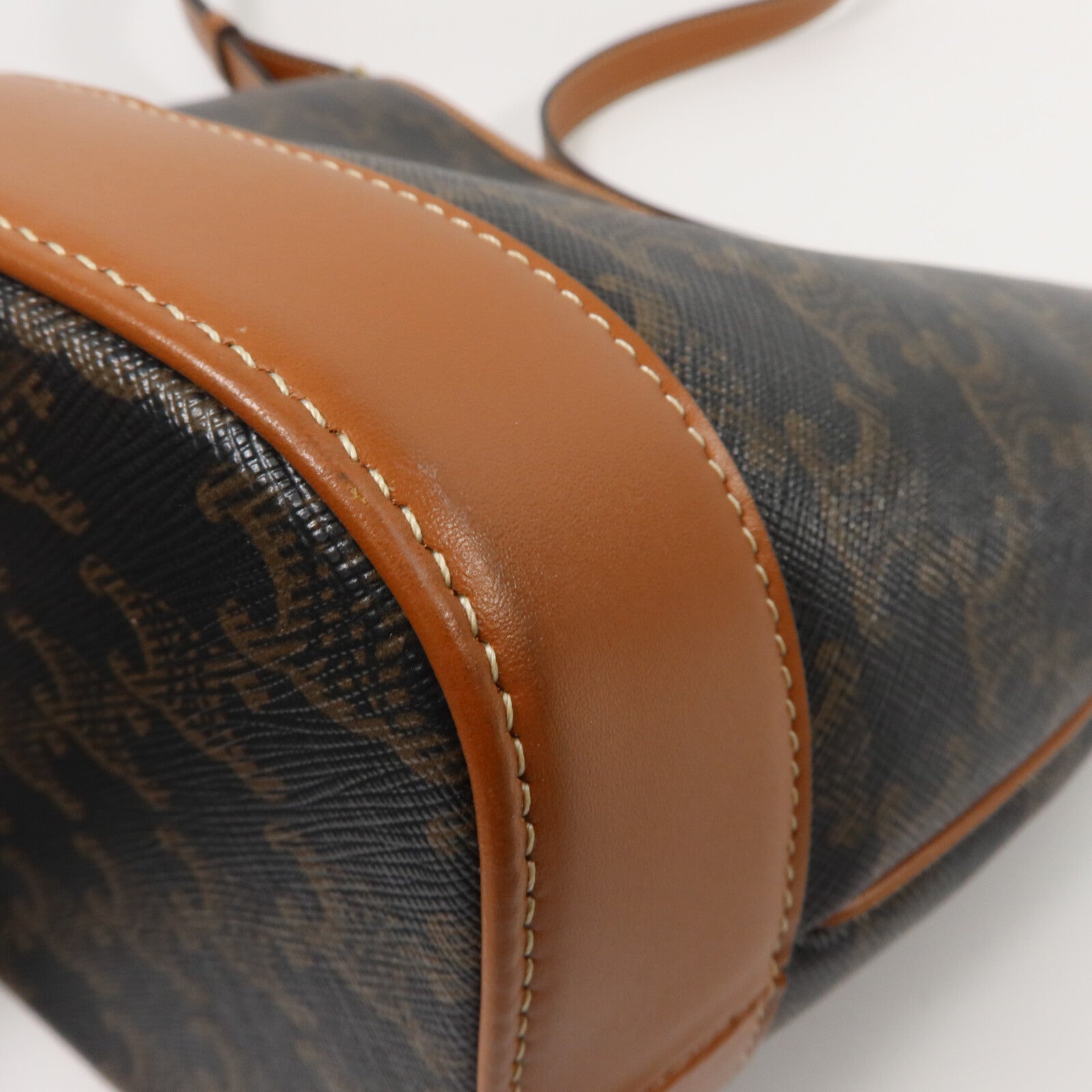CELINE 塗層帆布Triomphe Small Bucket肩背袋