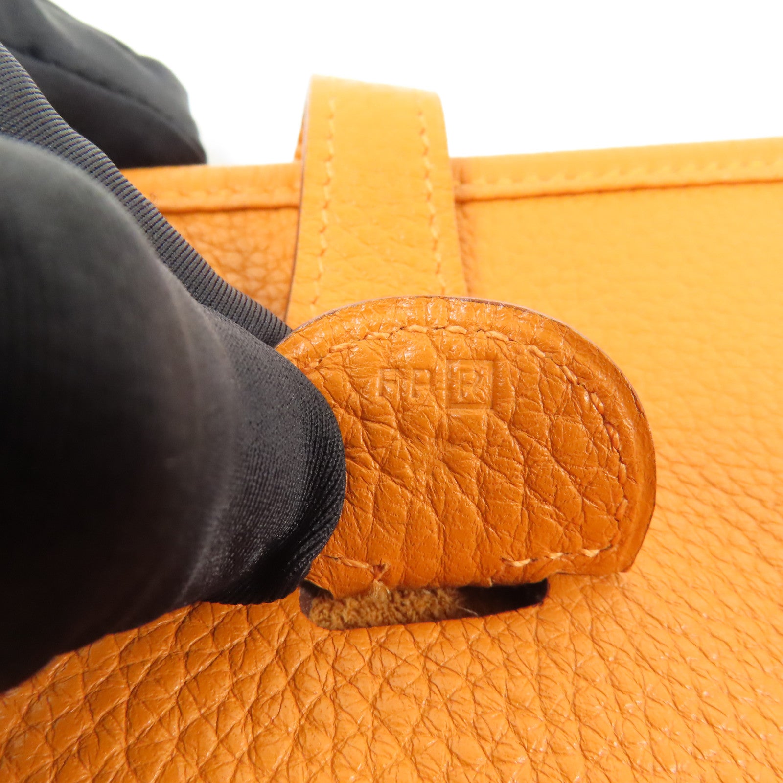 HERMES Clemence皮革Evelyne PM 銀扣肩背袋Orange