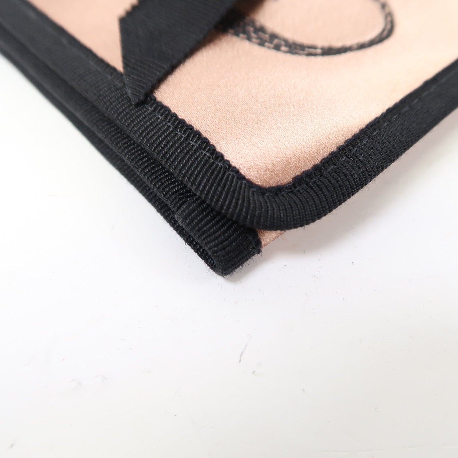 CHANEL 【激減優惠】絲質Pouch手拿包粉紅色
