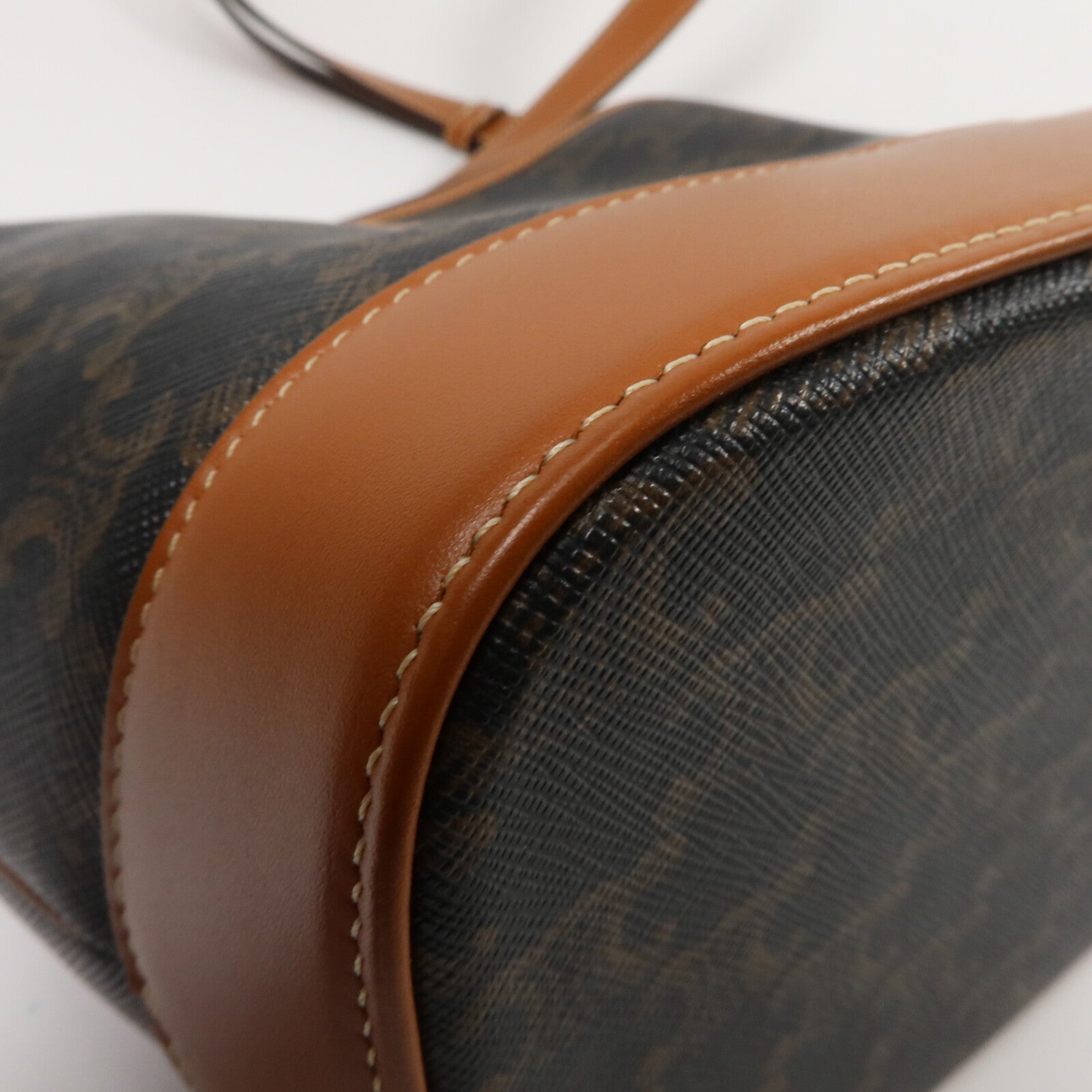 CELINE 塗層帆布Triomphe Small Bucket肩背袋