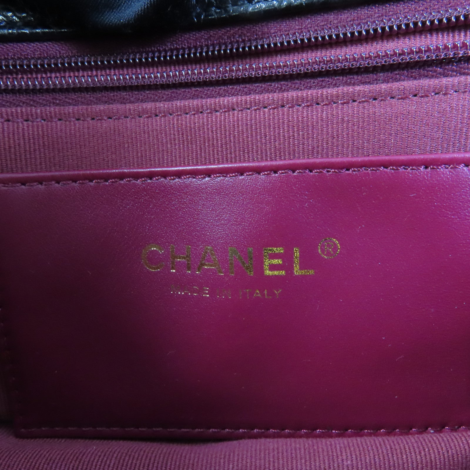 CHANEL 牛皮皮革Chain Shoulder金扣肩背袋