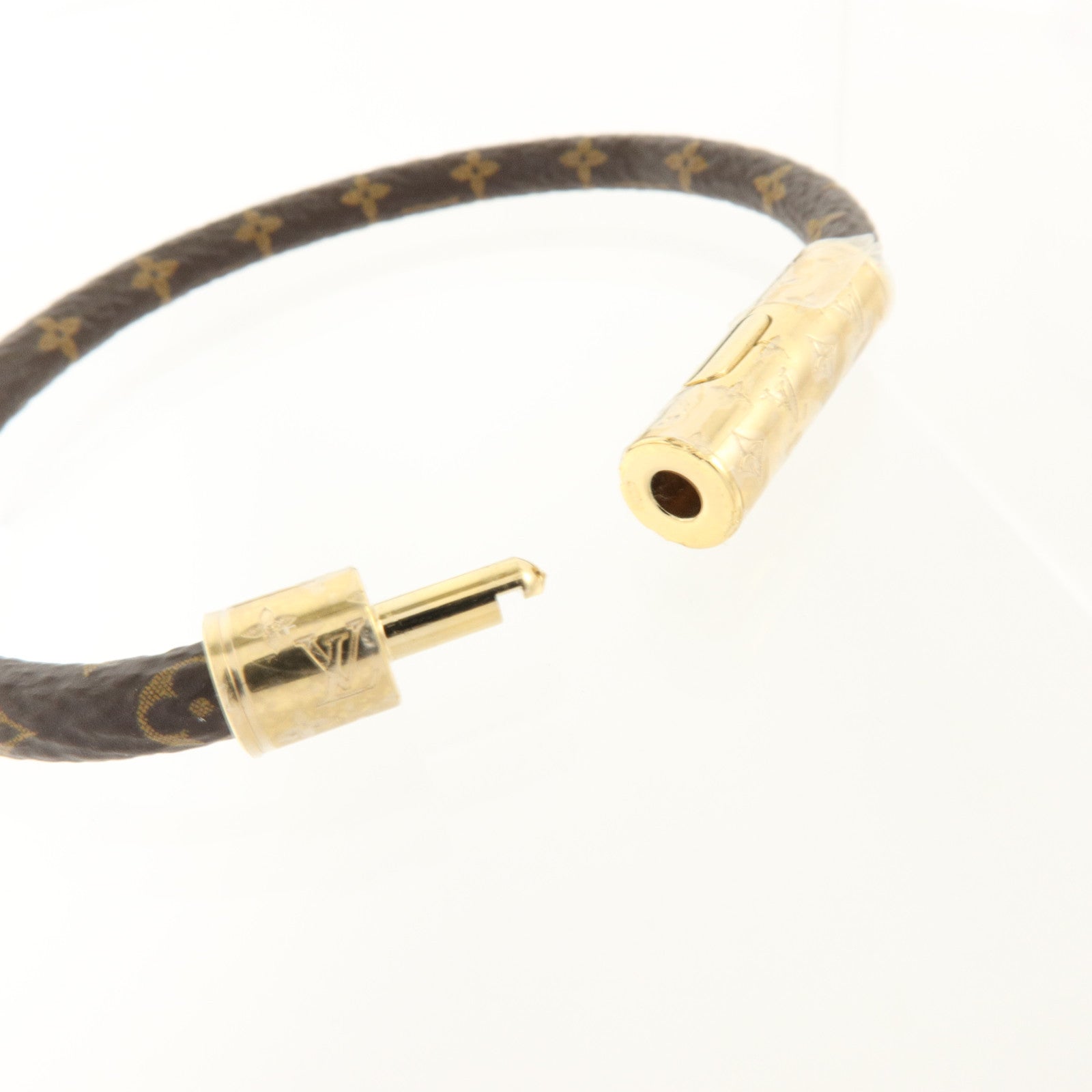 LOUIS VUITTON Monogram Confidential Bracelet金扣手鏈
