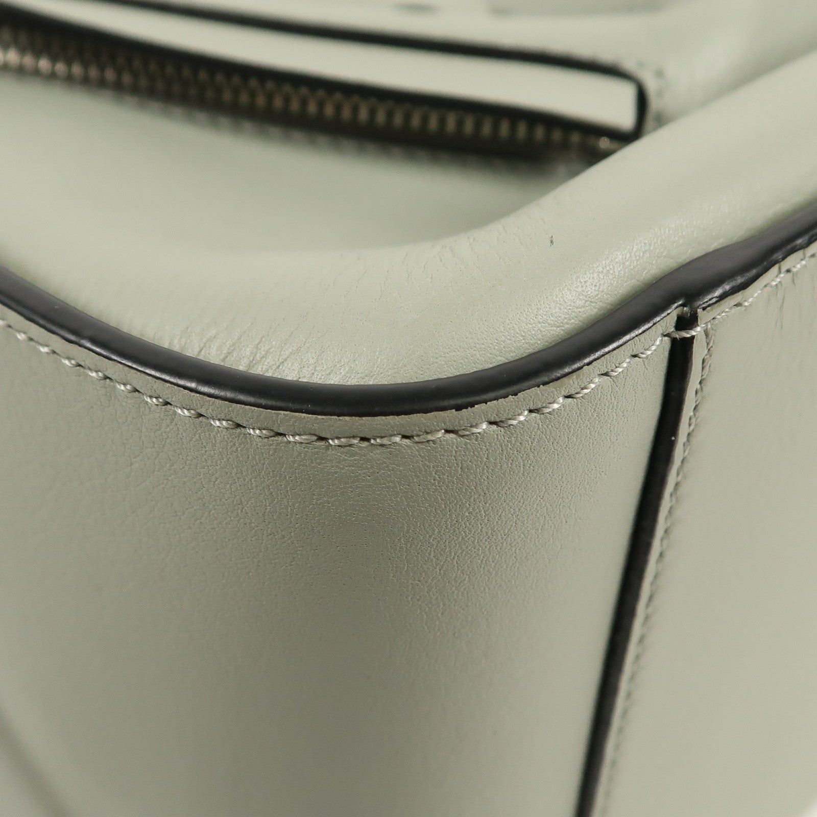 LOEWE 牛皮皮革Hammock銀扣手挽肩背兩用袋