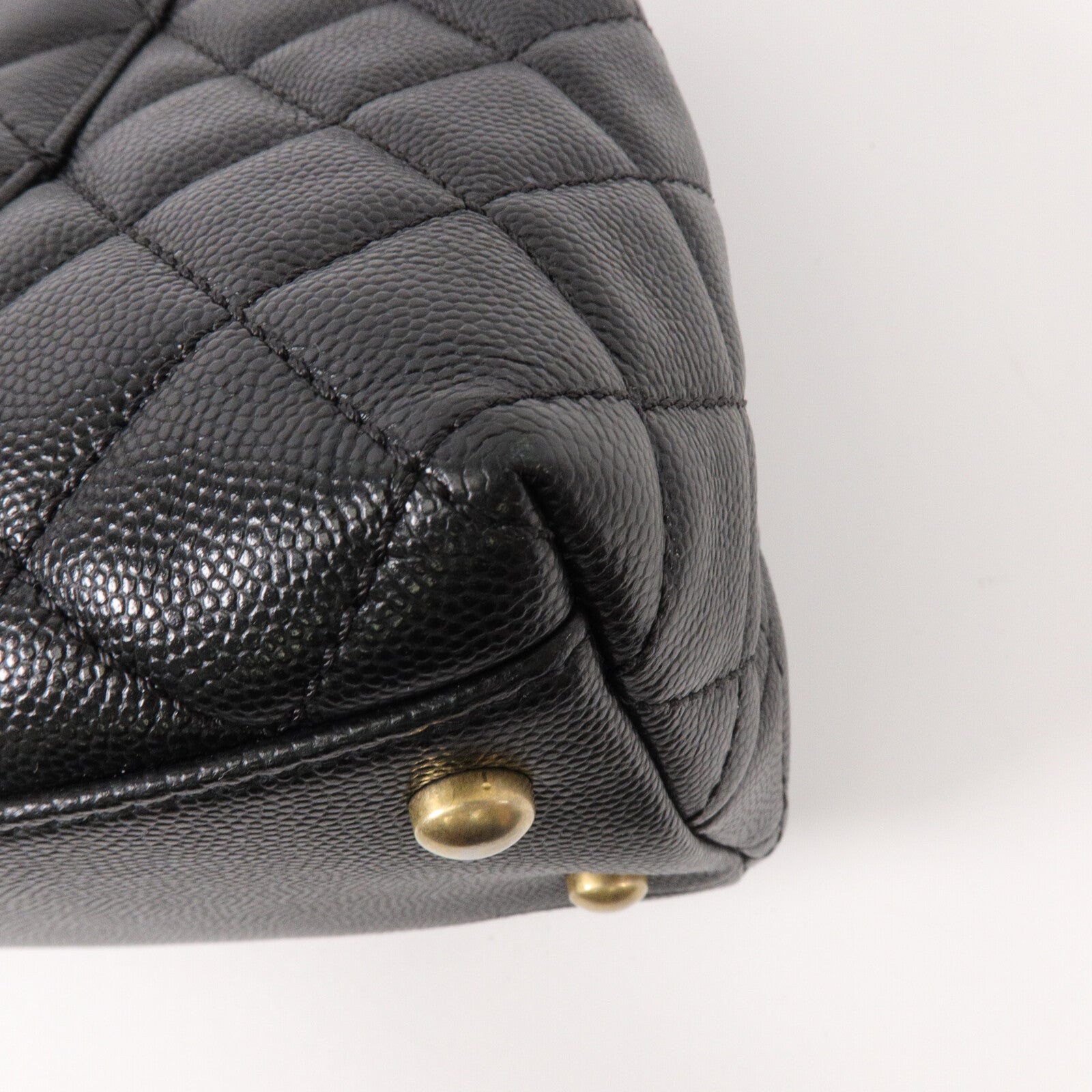 CHANEL 牛皮皮革Coco Handle Medium鏈帶肩背袋