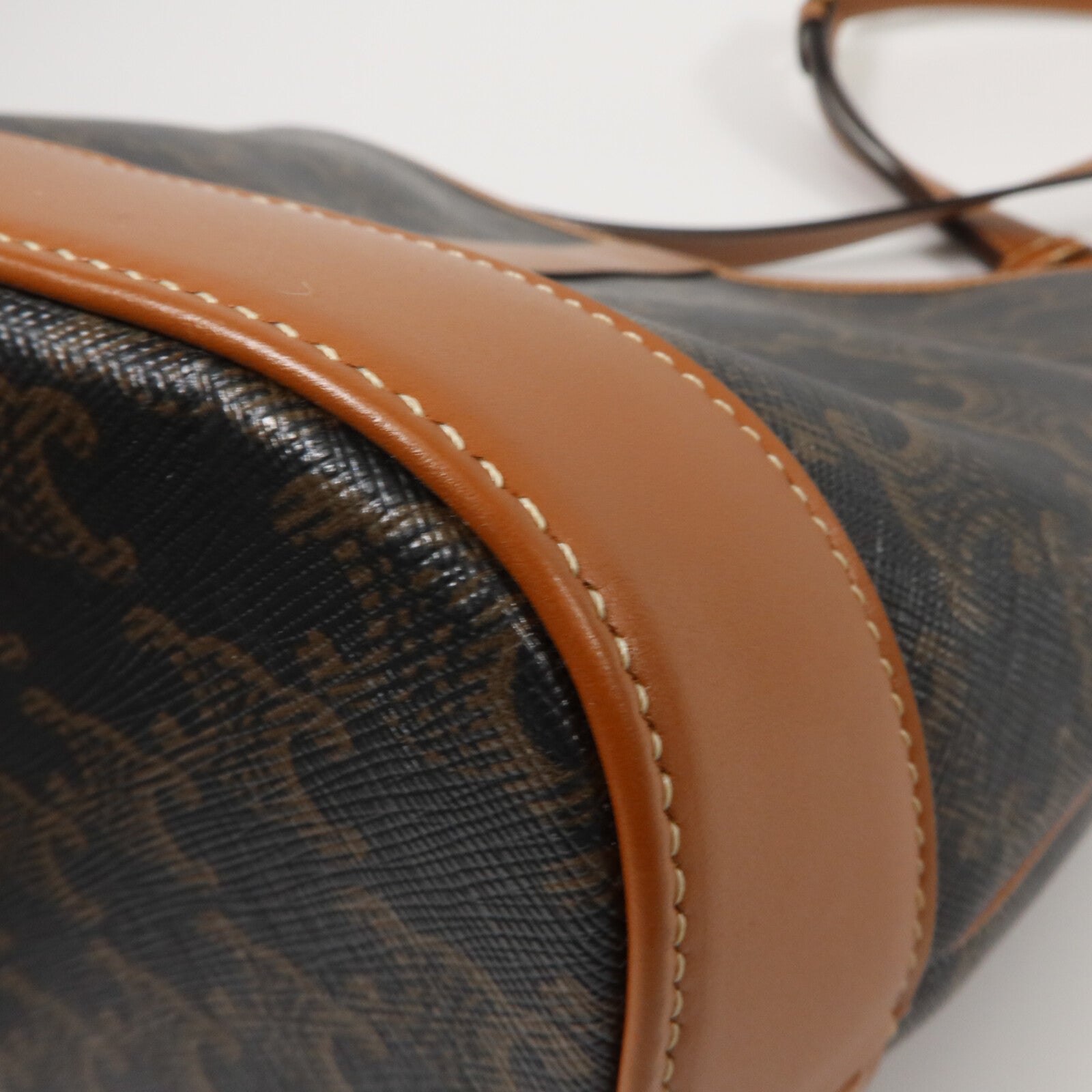 CELINE 塗層帆布Triomphe Small Bucket肩背袋