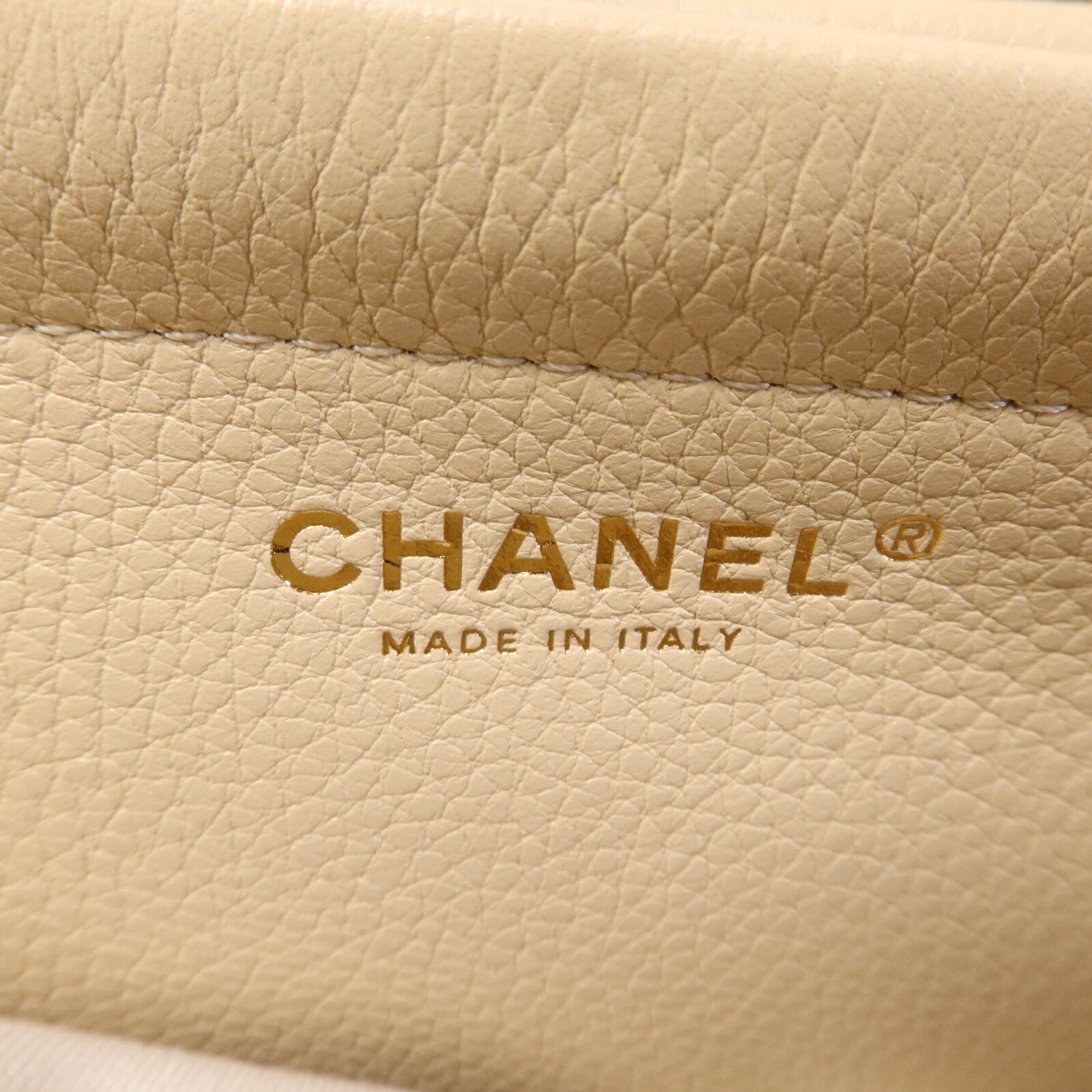 CHANEL 牛皮皮革26S金扣肩背袋
