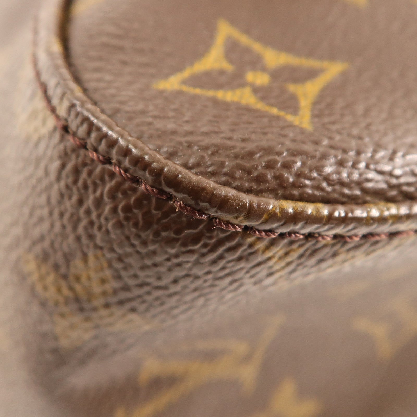 LOUIS VUITTON Monogram Mini Looping金扣肩背袋