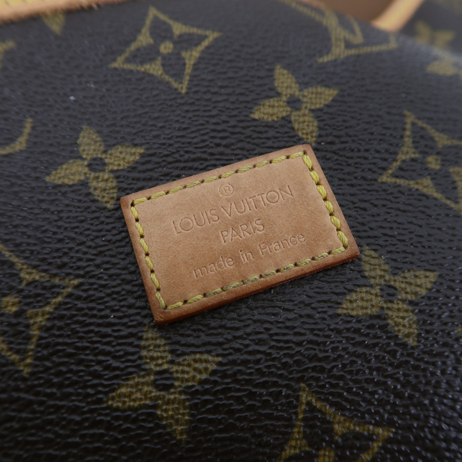 LOUIS VUITTON Monogram Saumur 30金扣肩背袋啡色