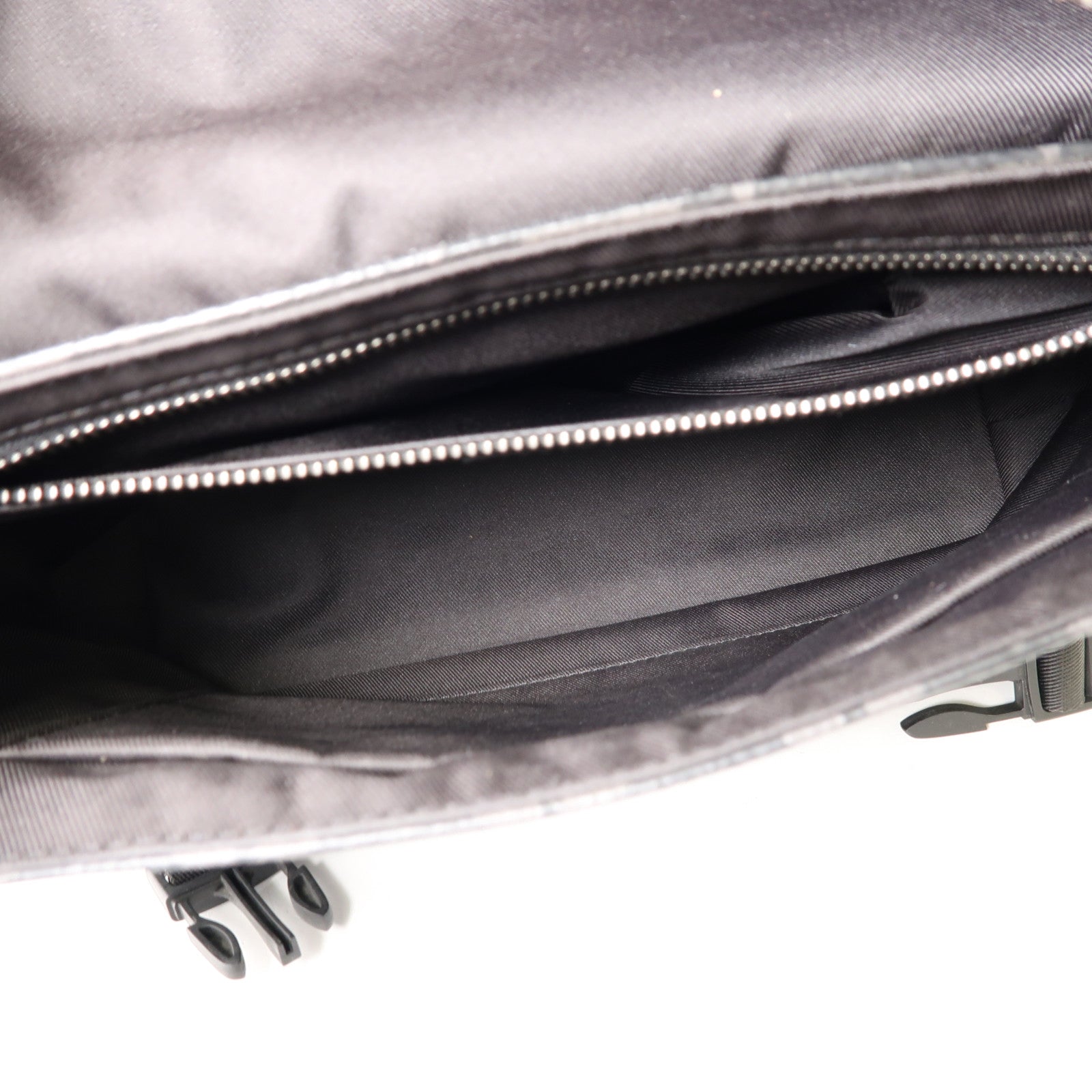 LOUIS VUITTON Monogram Eclipse Messenger PM Voyager銀扣肩背袋黑色