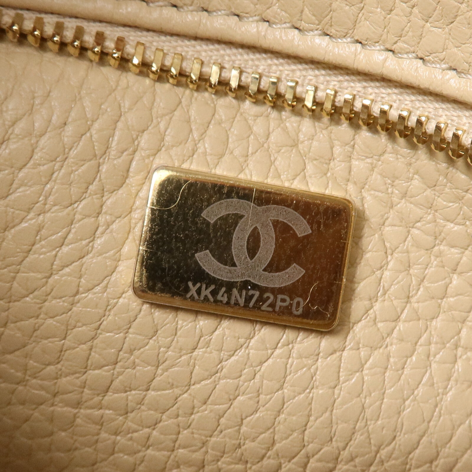 CHANEL 牛皮皮革26S金扣肩背袋