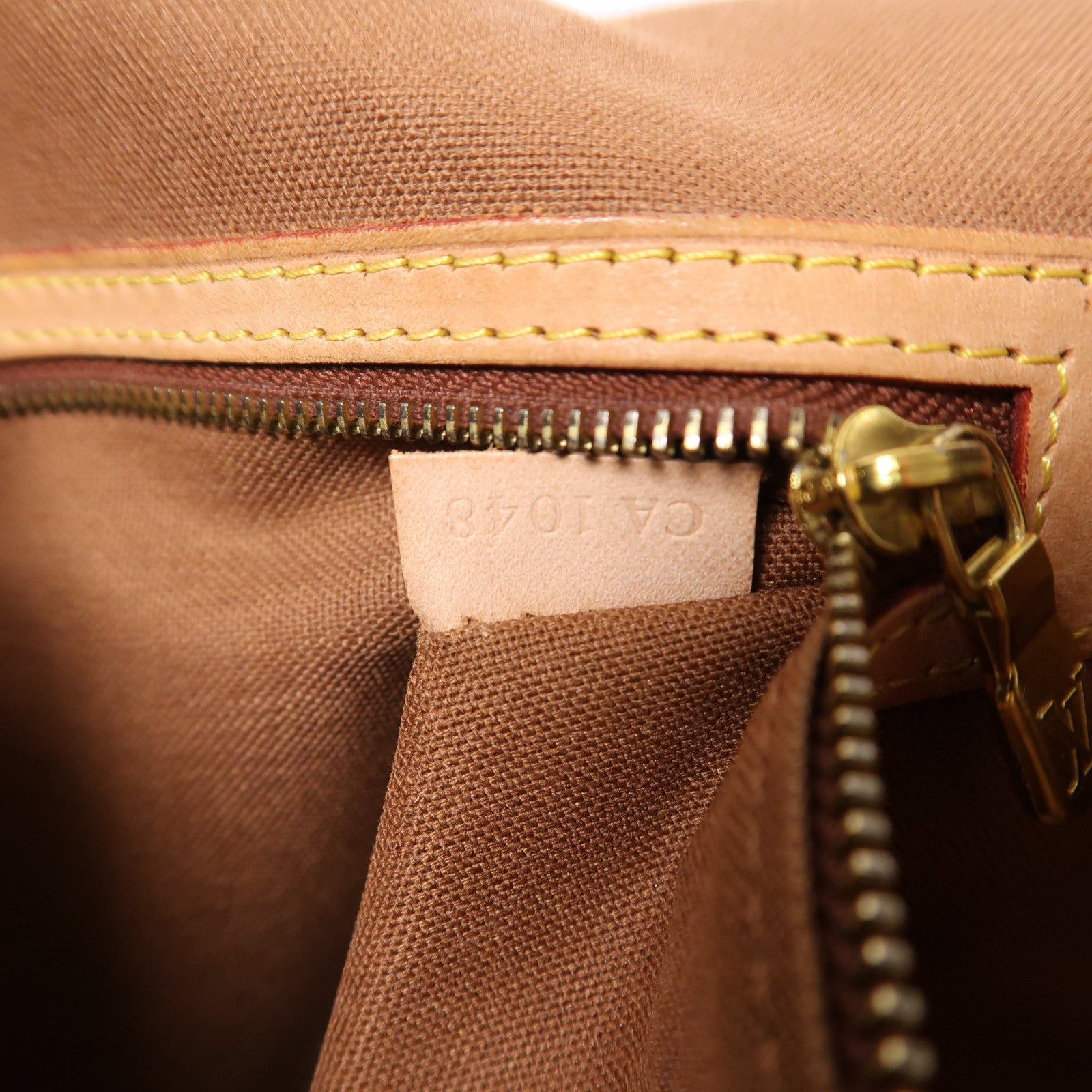 LOUIS VUITTON Monogram Abbesses金扣肩背袋棕色