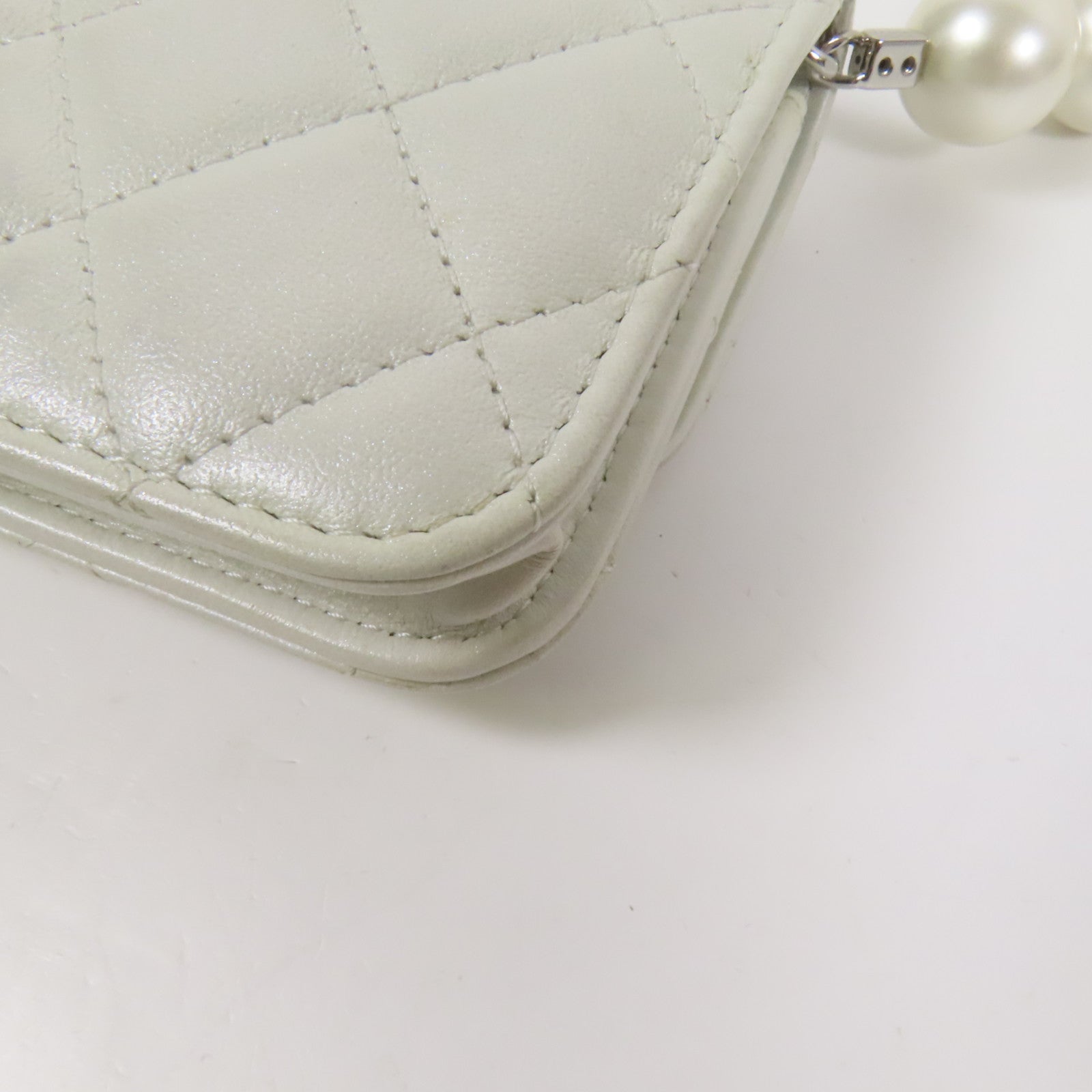CHANEL 牛皮皮革Shoulder Bag銀扣肩背袋