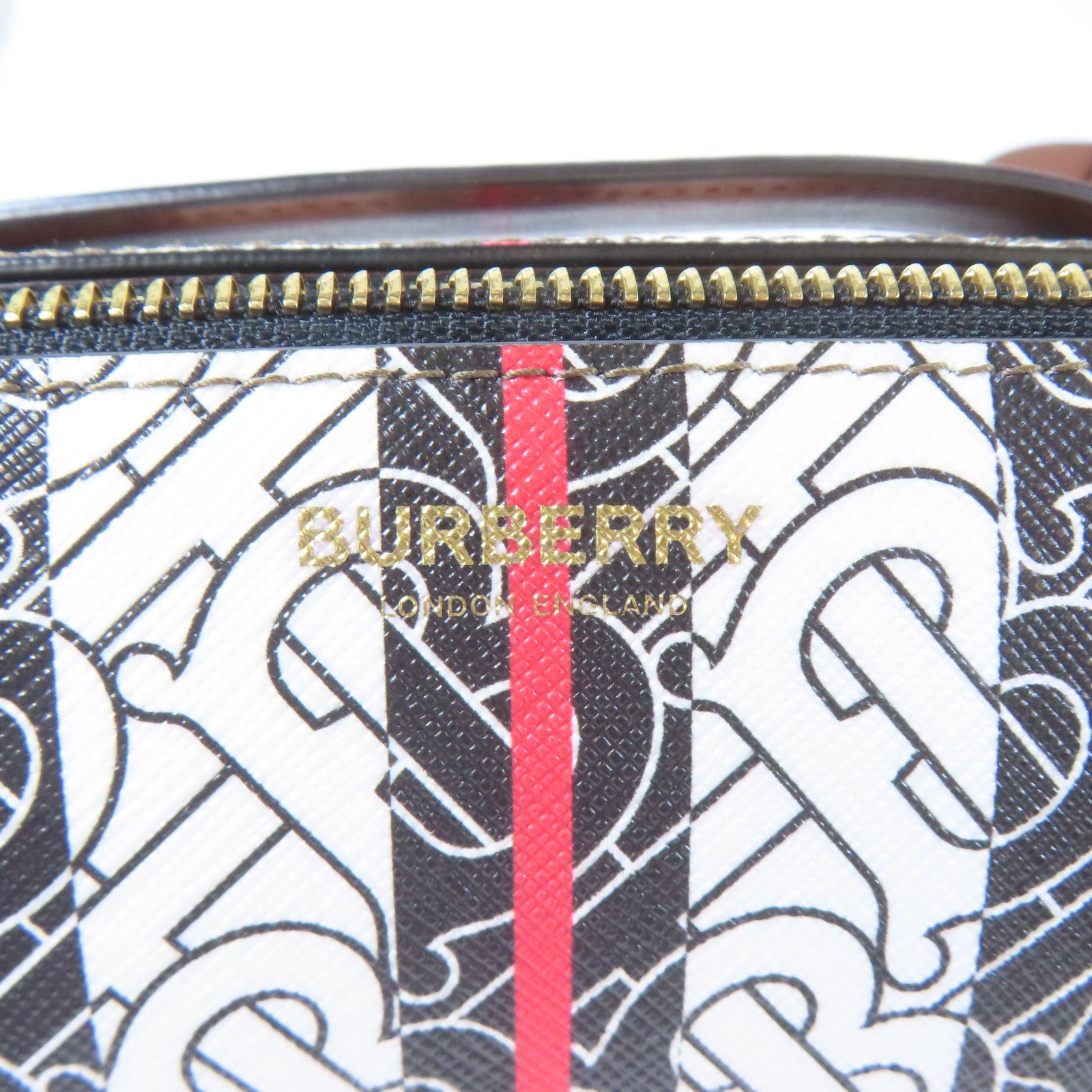 BURBERRY 塗層帆布Barrel Bag金扣手挽肩背兩用袋啡色/黑色/白色