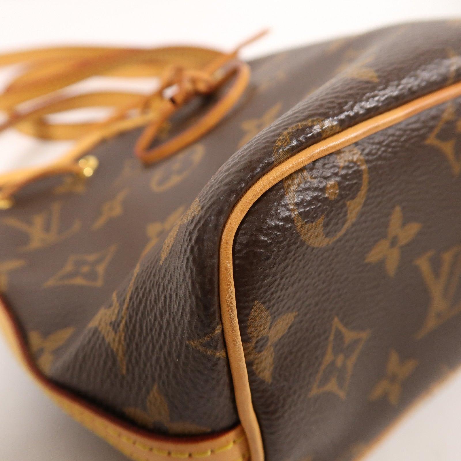 LOUIS VUITTON Monogram Nano Noe金扣肩背袋