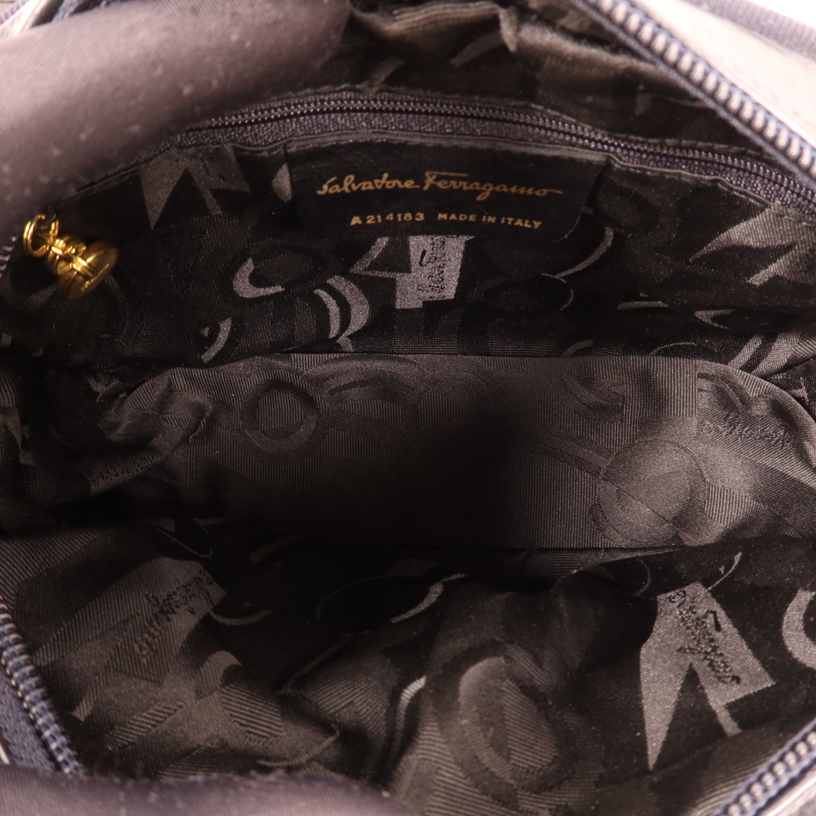 Salvatore Ferragamo 【激減優惠】牛皮皮革Shoulder Bag金扣肩背袋